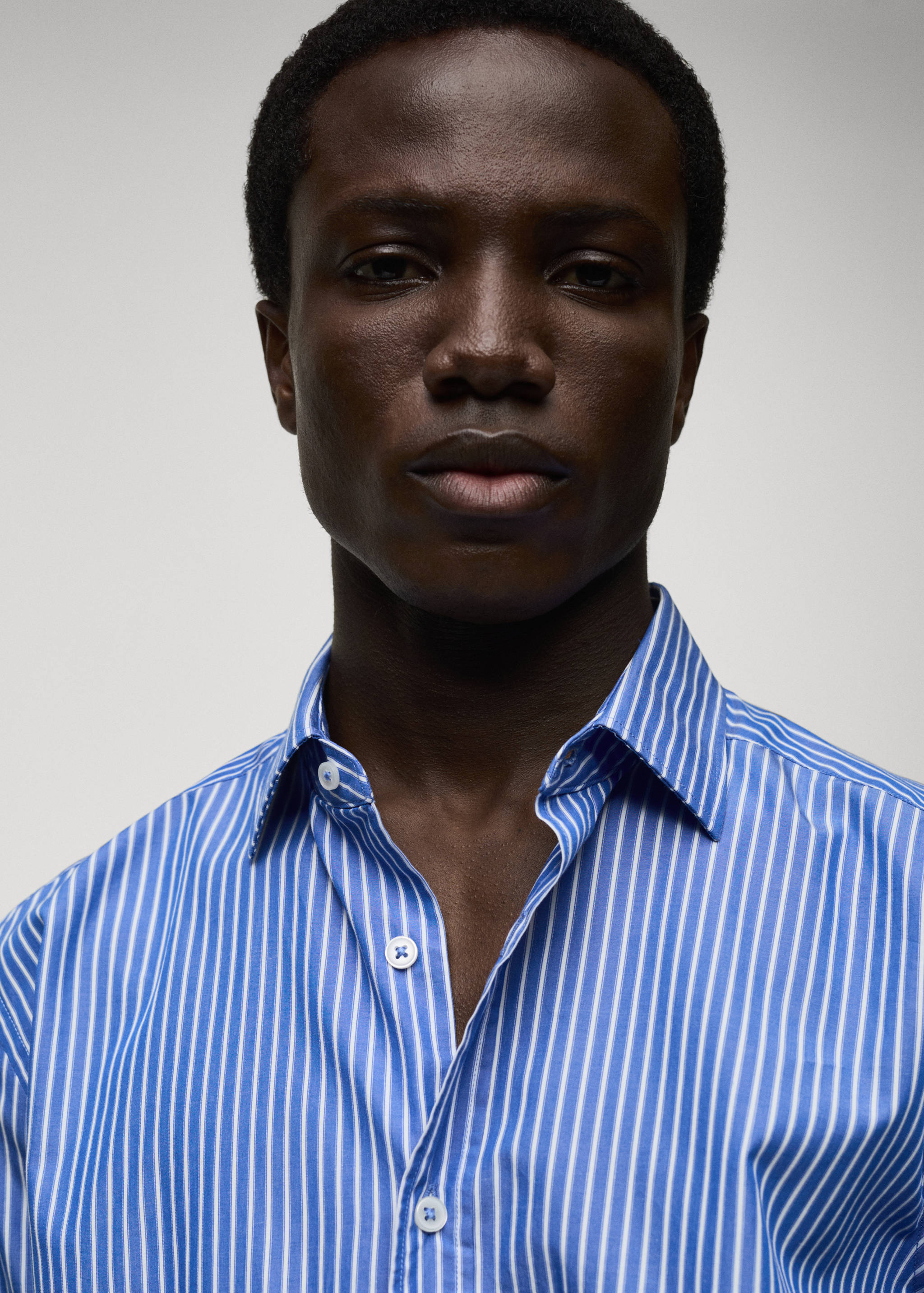 100% cotton regular-fit striped shirt - Details of the article 1