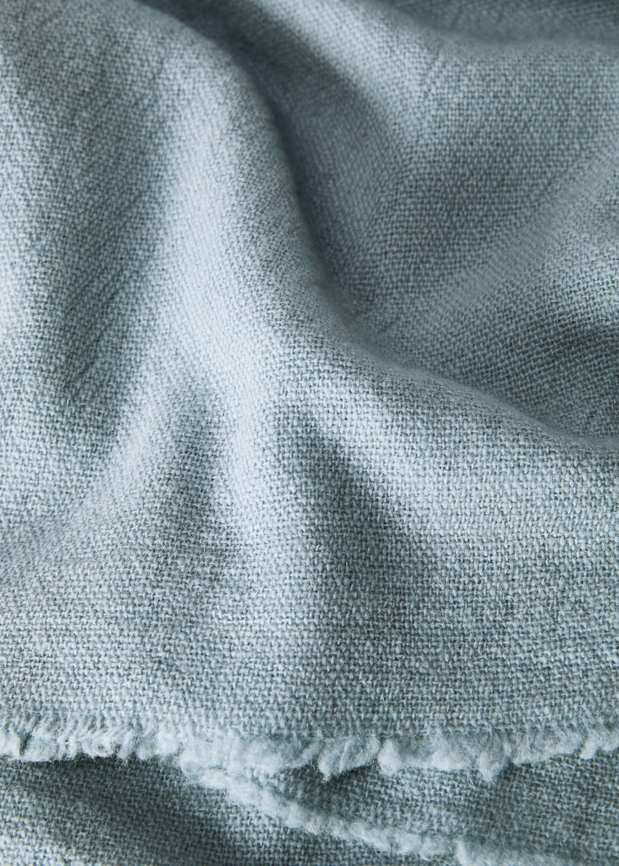 100% wool blanket with contrasting stripes - Details of the article 2