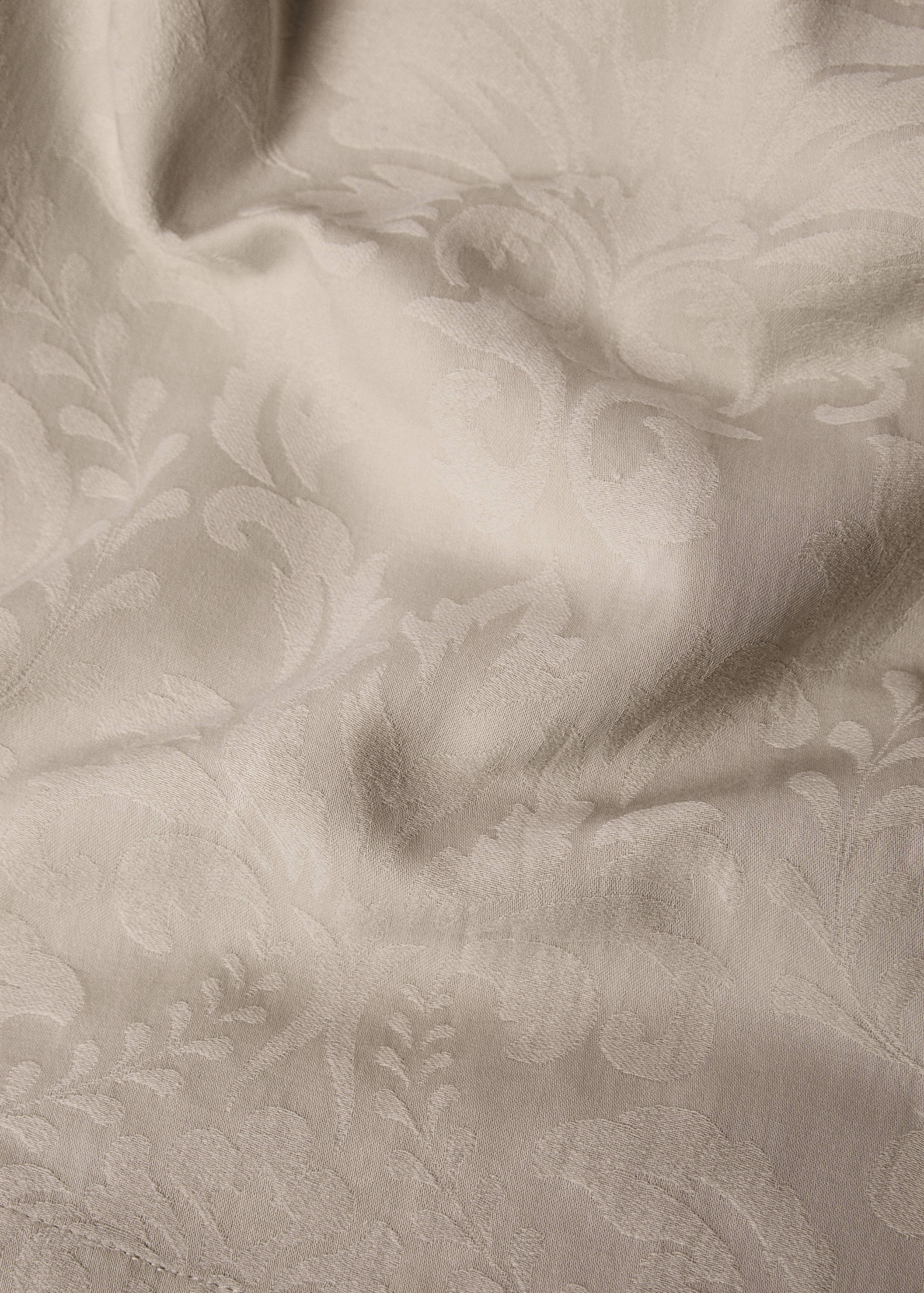 Бавовняна скатертина з квітковим жаккардом на 8-10 персон - Детальніше про товар 2