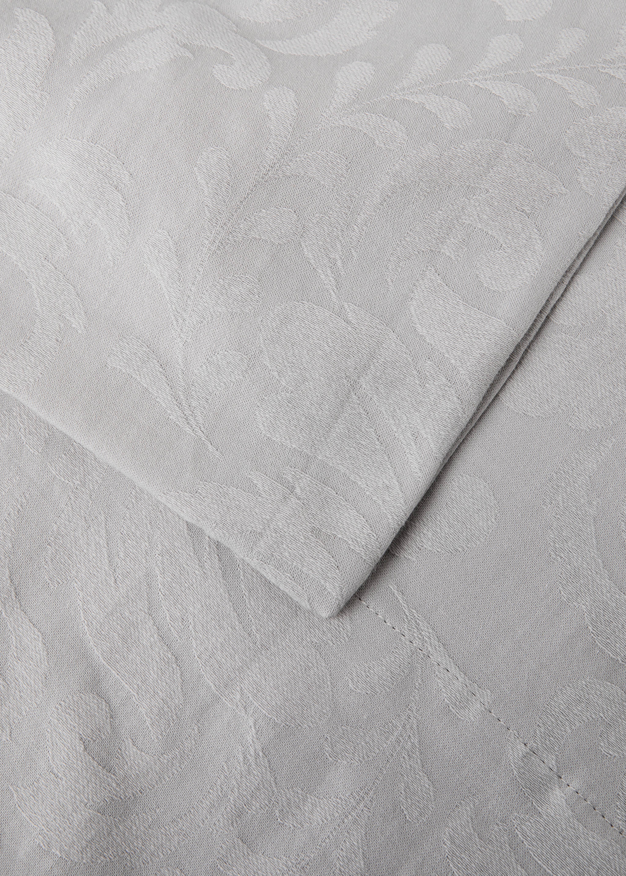 Бавовняна скатертина з квітковим жаккардом на 8-10 персон - Детальніше про товар 1