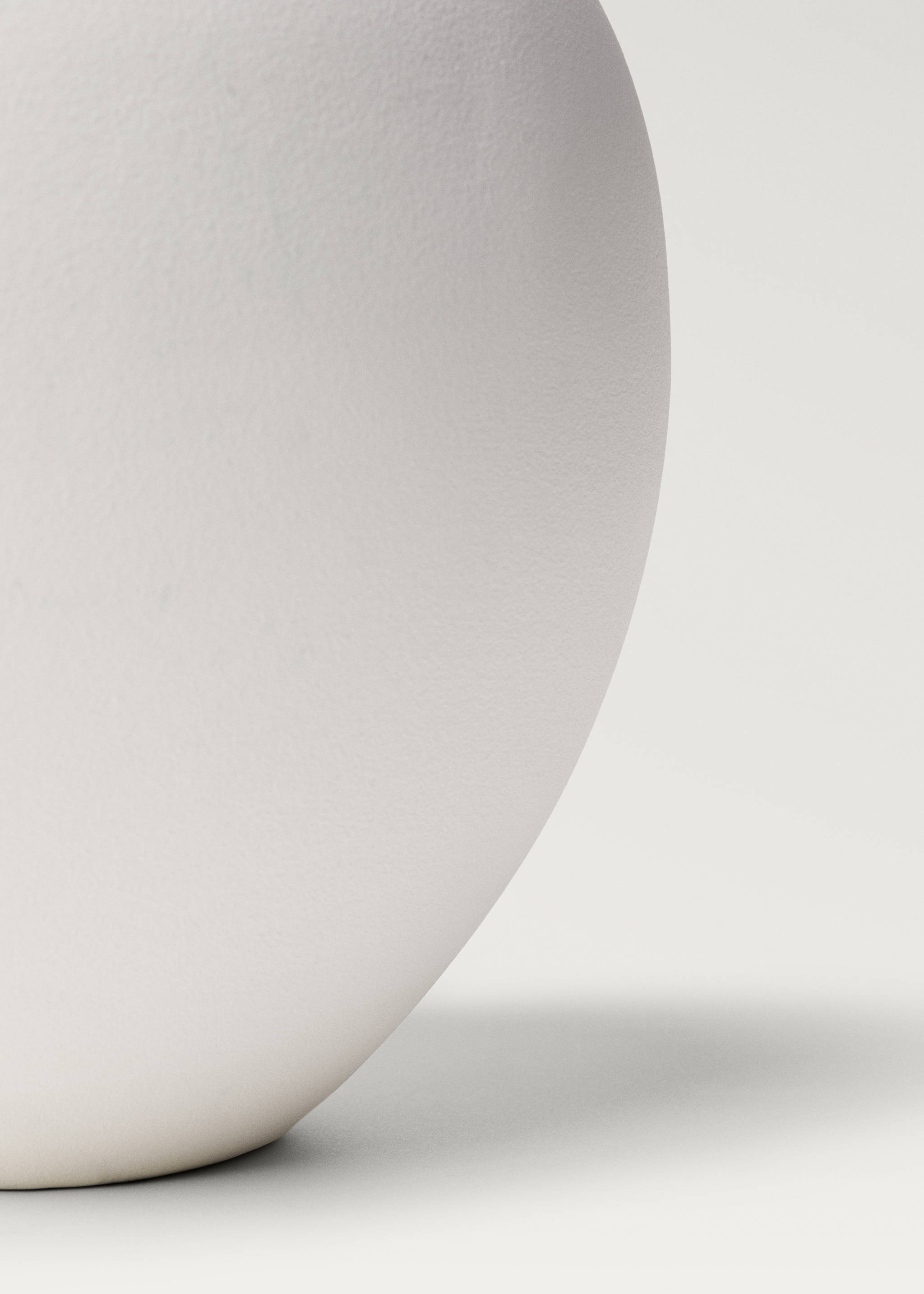 Large matte-finish earthenware vase - Details of the article 2