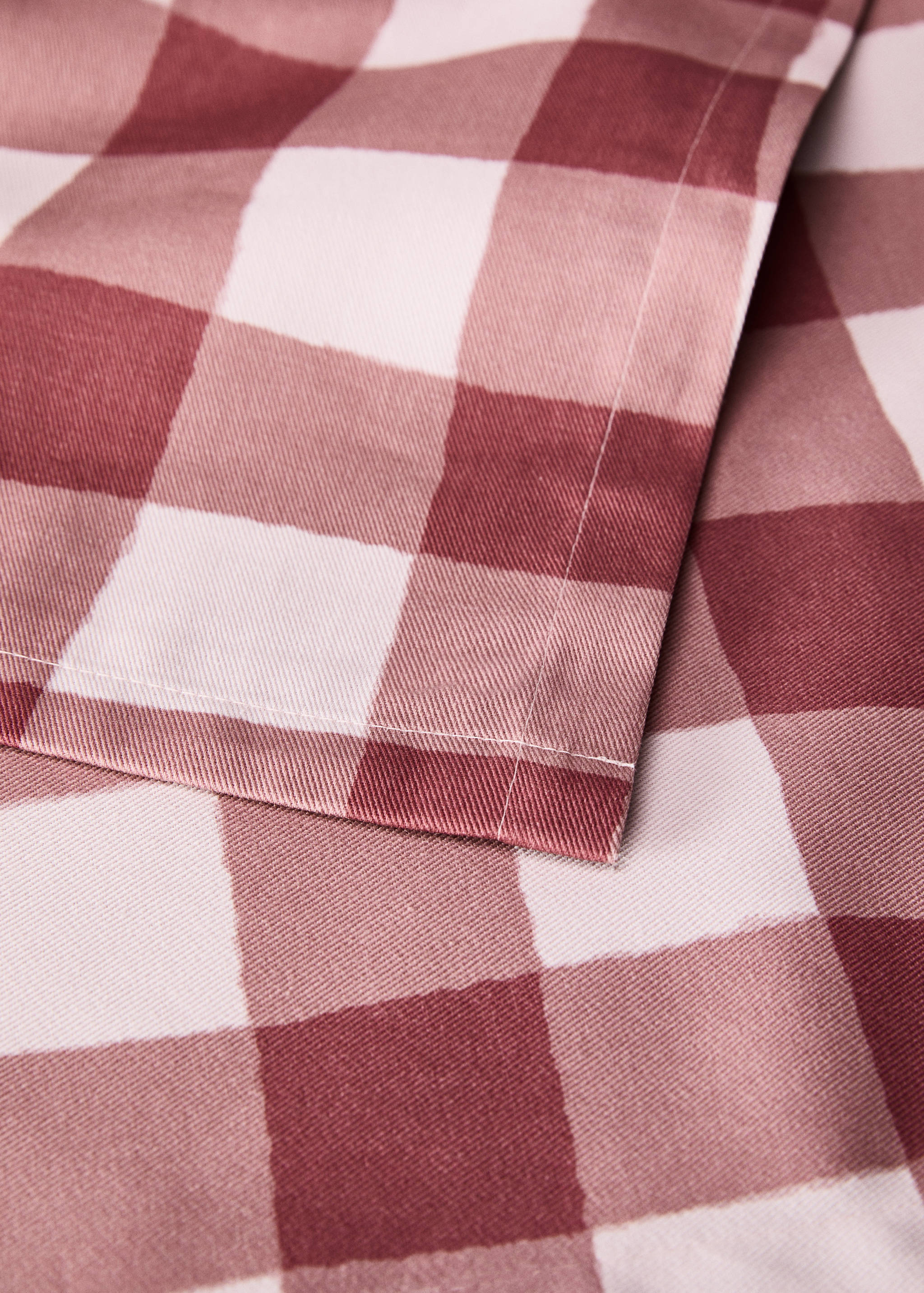 Check cotton tablecloth for 6 to 8 diners - Details of the article 2