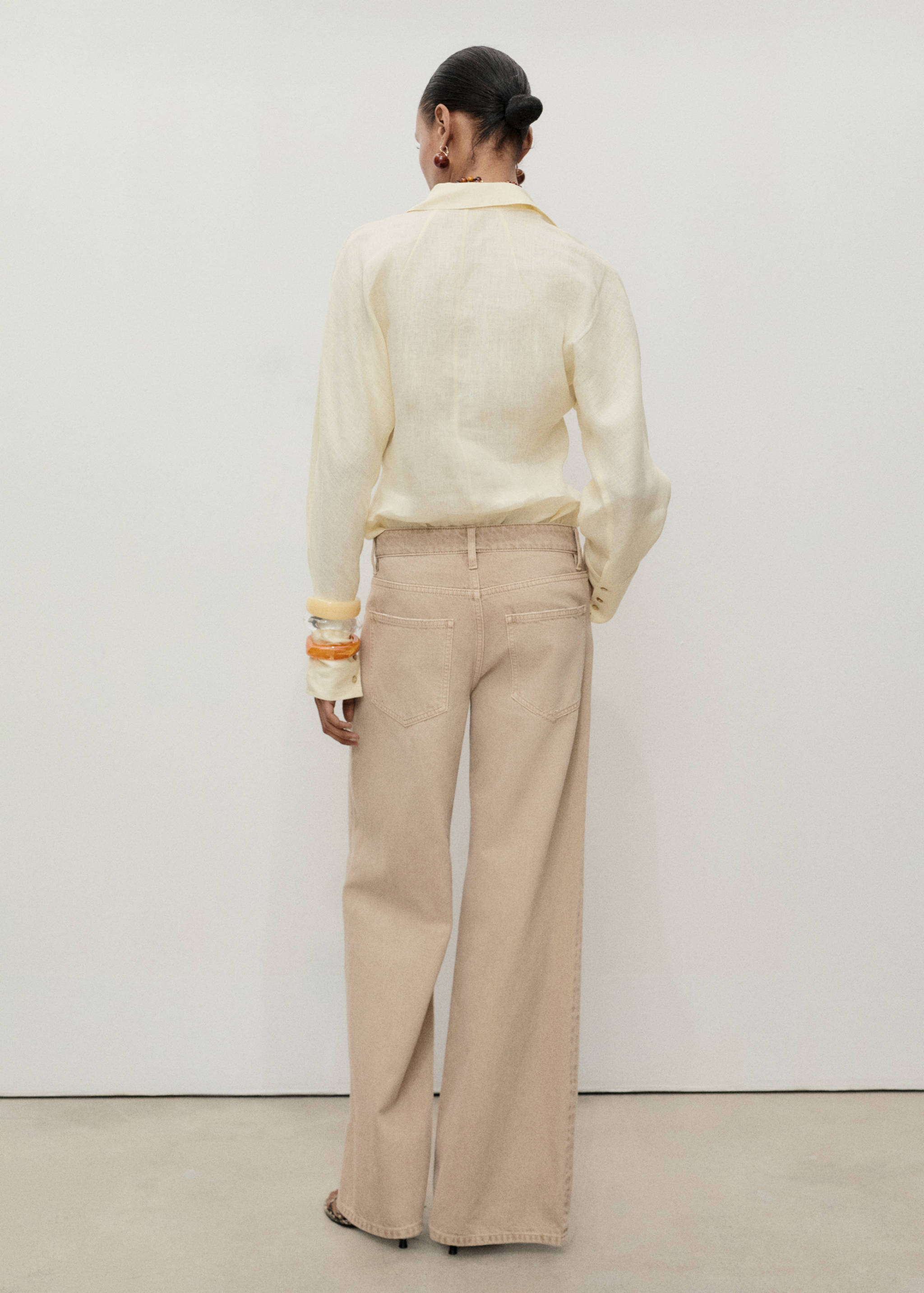 Low-rise wideleg jeans - Reverse of the article