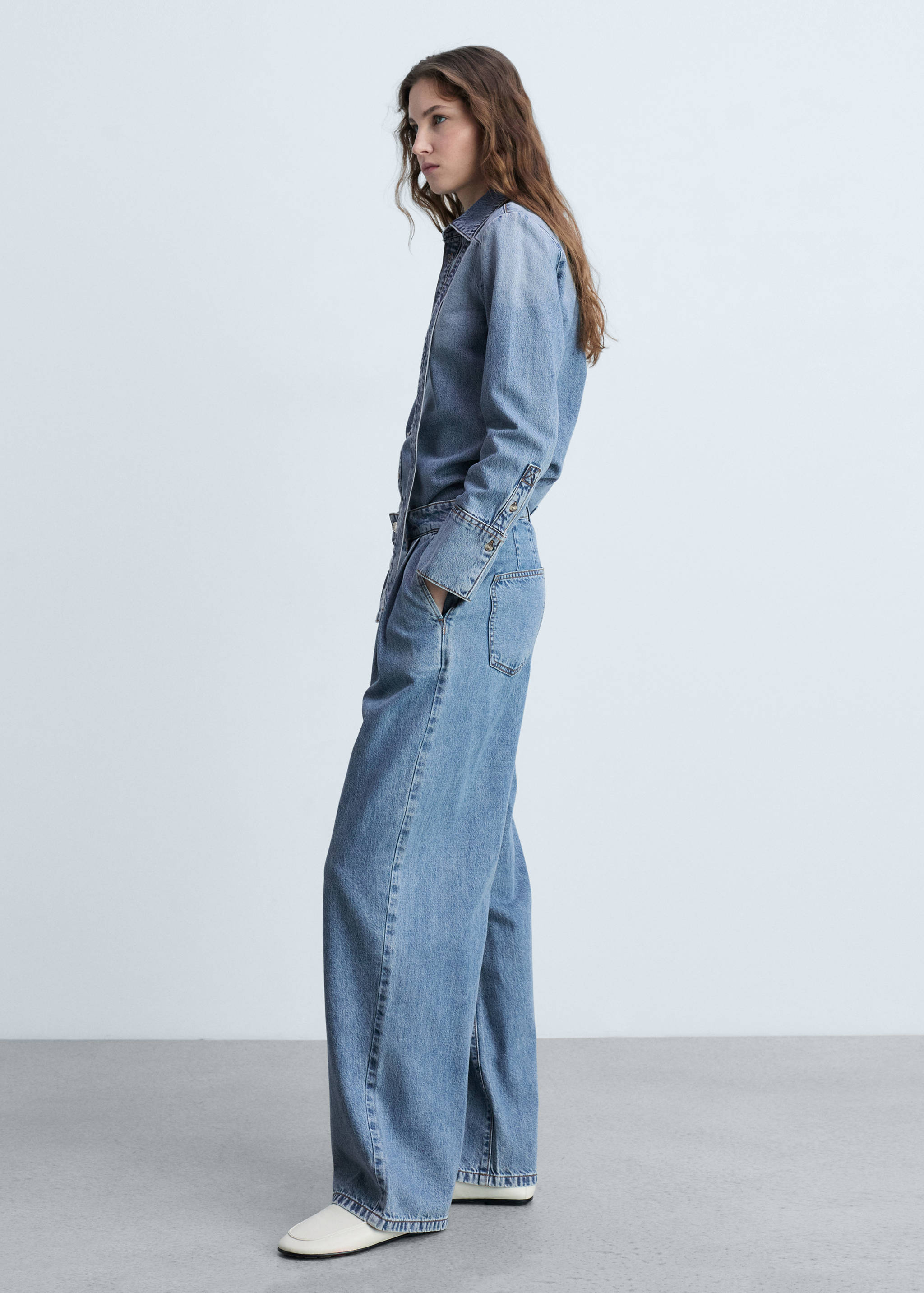 Wide leg pleated jeans - General plane