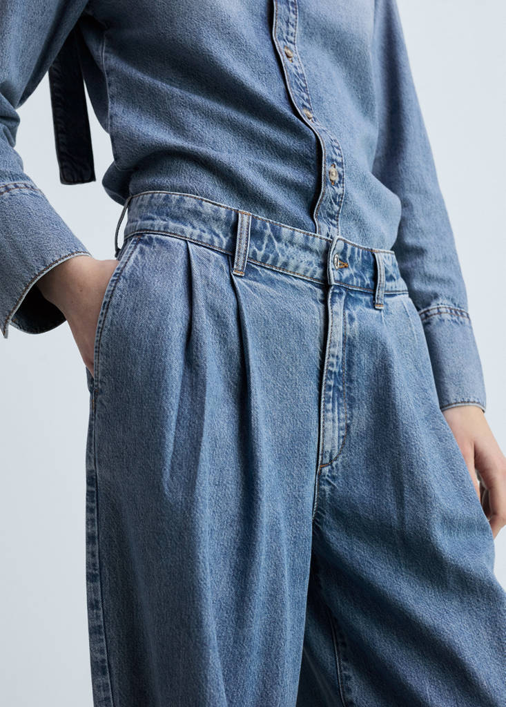 Wide leg pleated jeans — Medium Blue