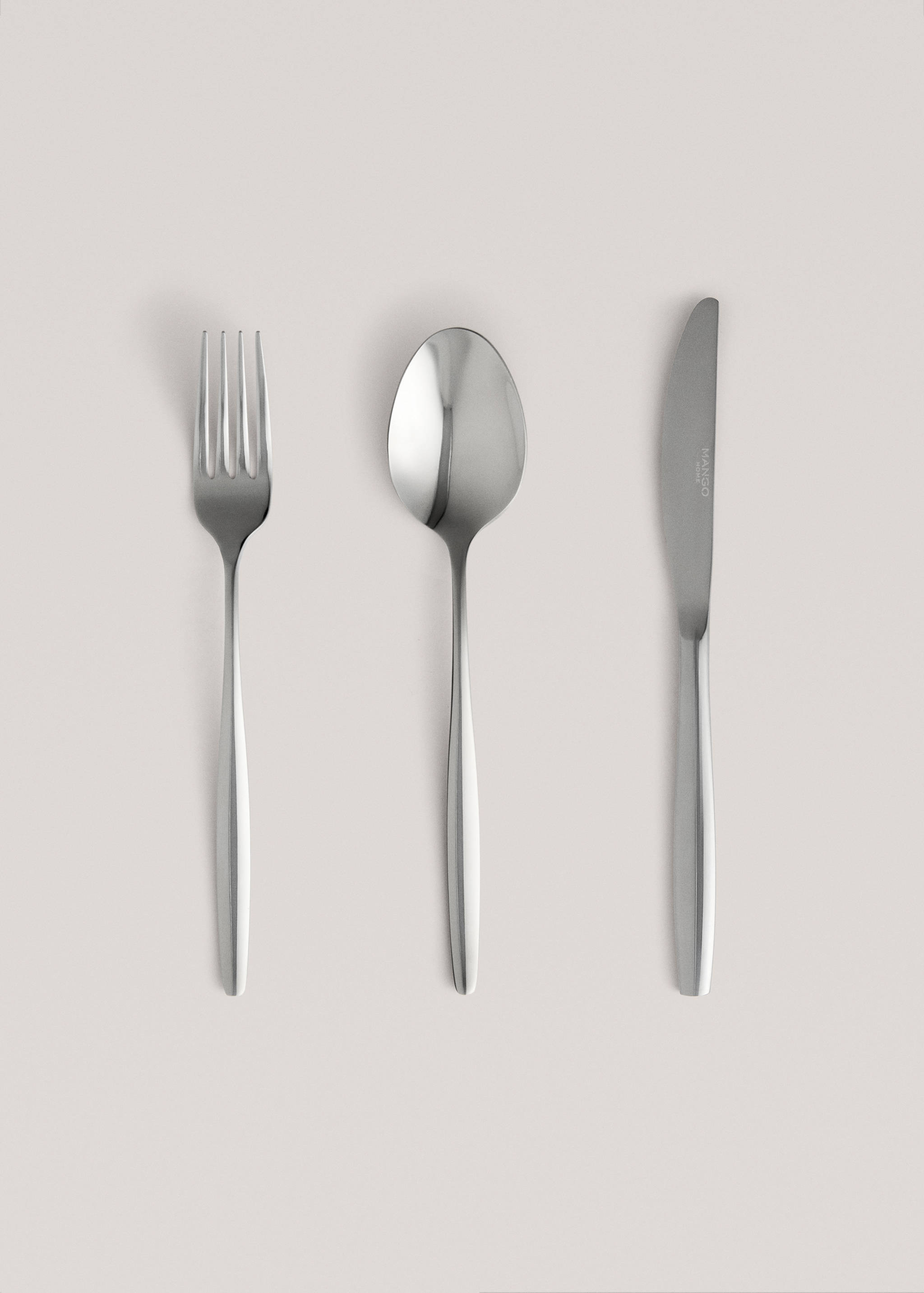3-piece cutlery set in stainless steel with slim handles - Article without model