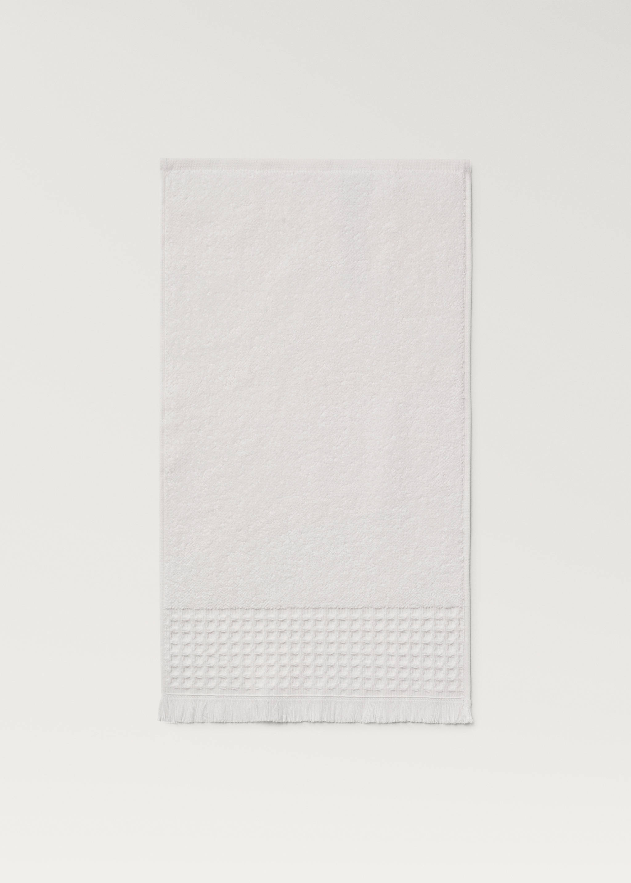 Hand towel with waffle trim and fringe - Details of the article 4