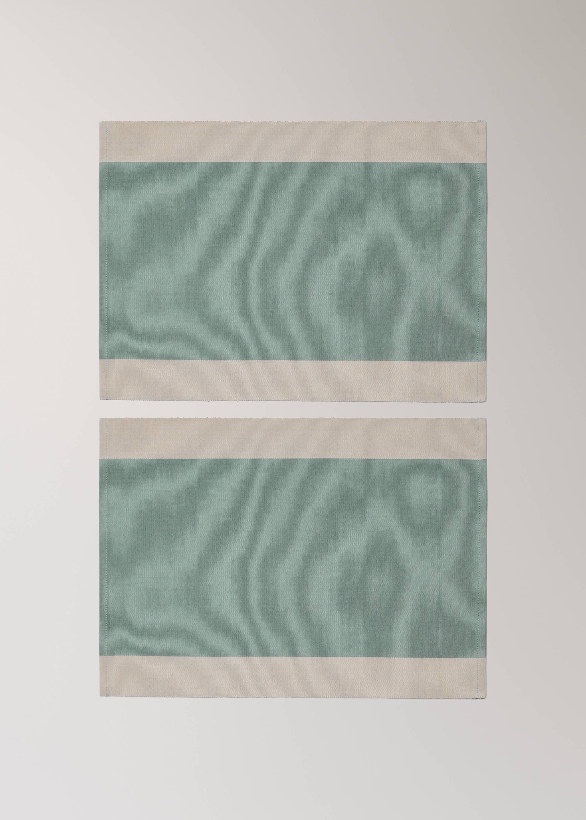 Βαμβακερά σουπλά από νήμα βαμμένο με ριγέ σχέδιο - Προϊόν χωρίς μοντέλο