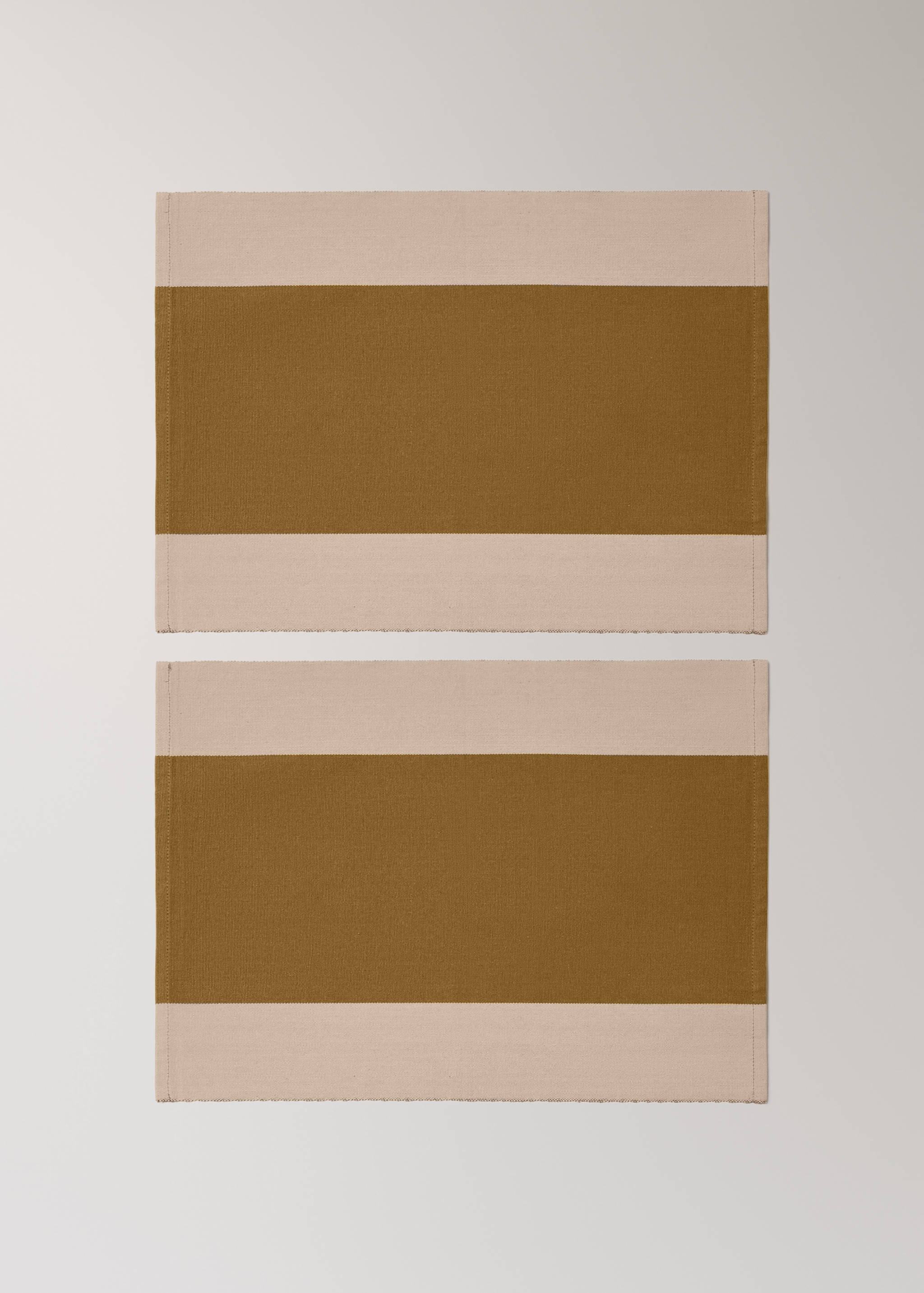 Βαμβακερά σουπλά από νήμα βαμμένο με ριγέ σχέδιο - Προϊόν χωρίς μοντέλο