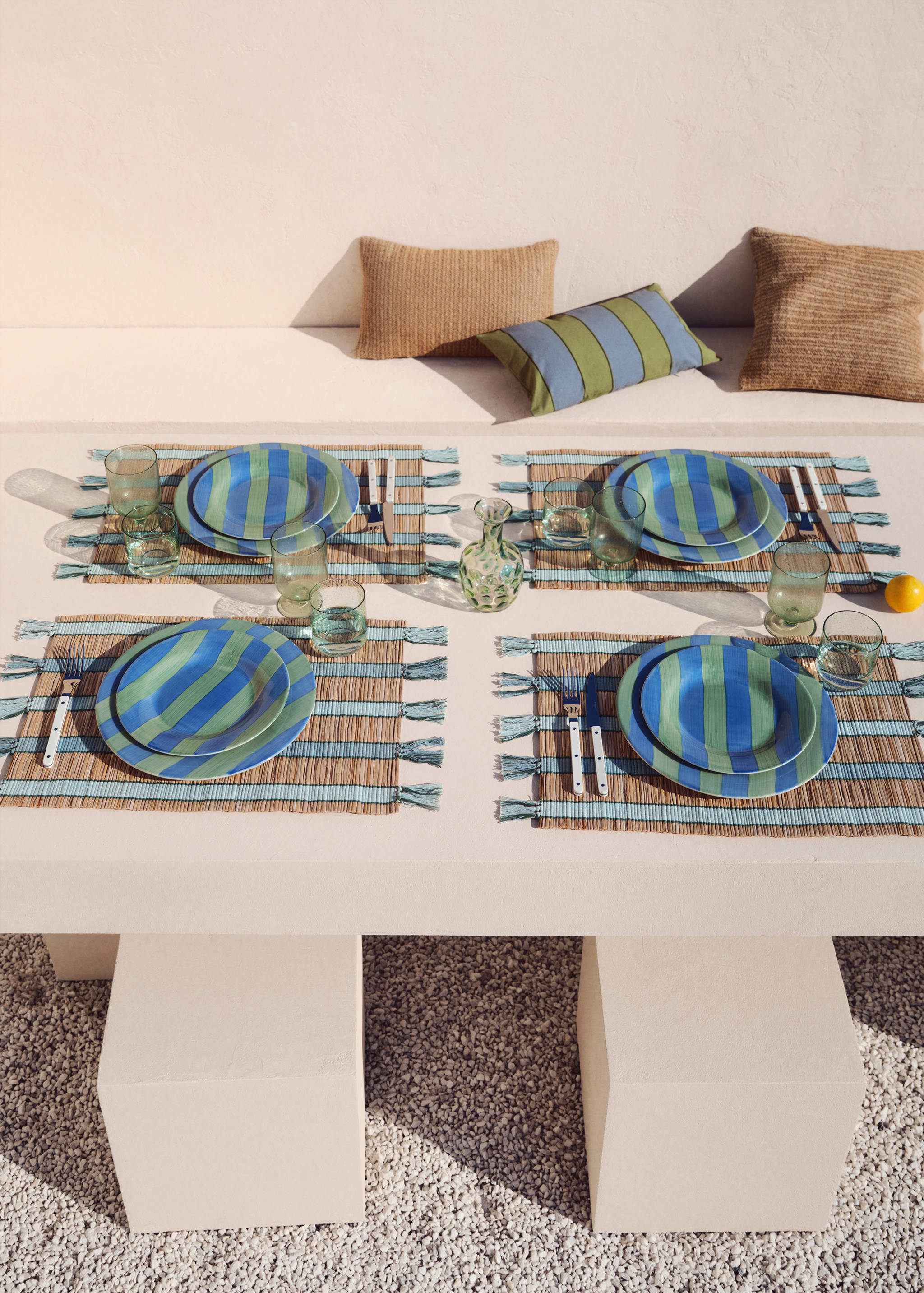 Sets de table en raphia rayés - Plan général
