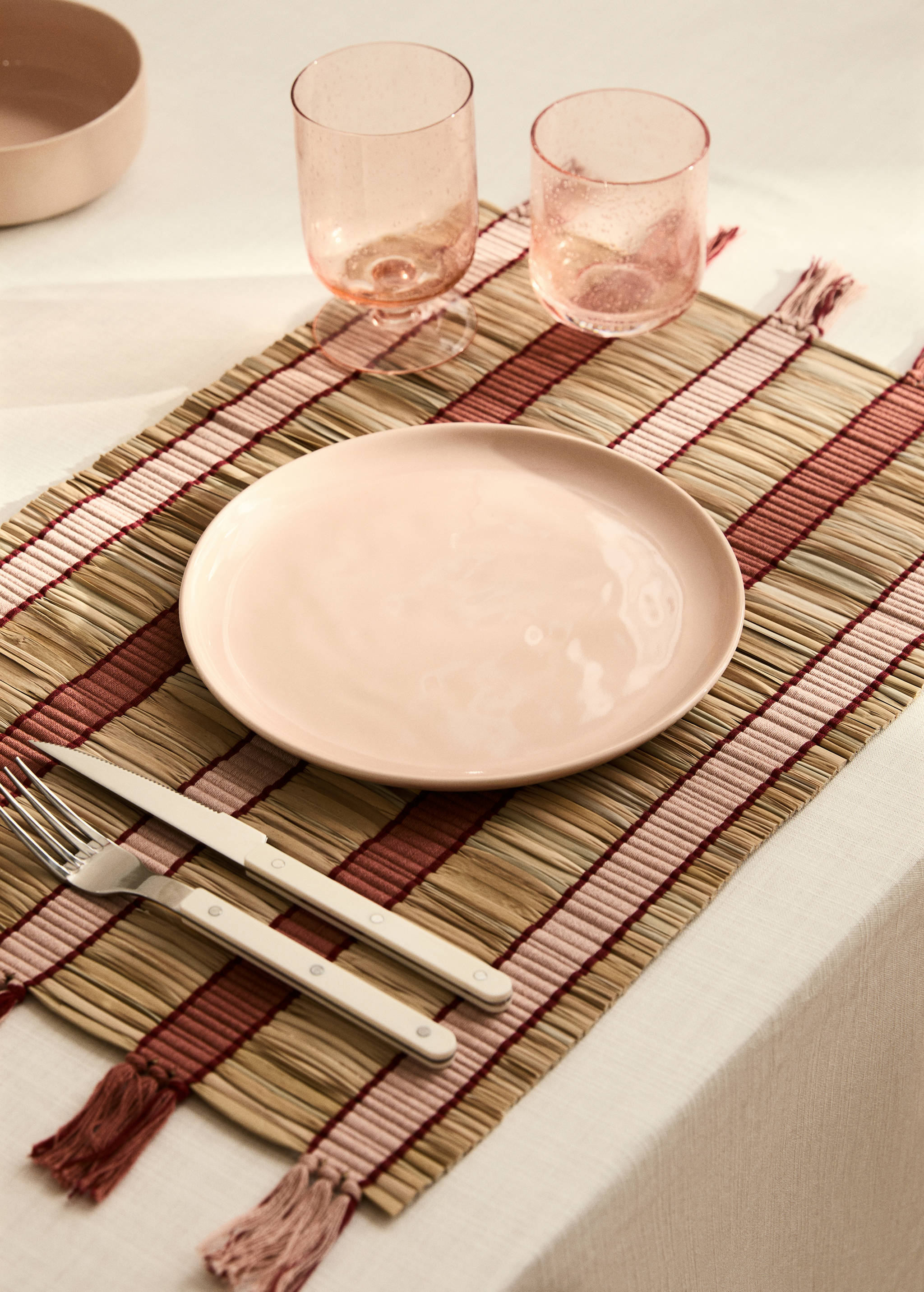 Sets de table en raphia rayés - Plan général