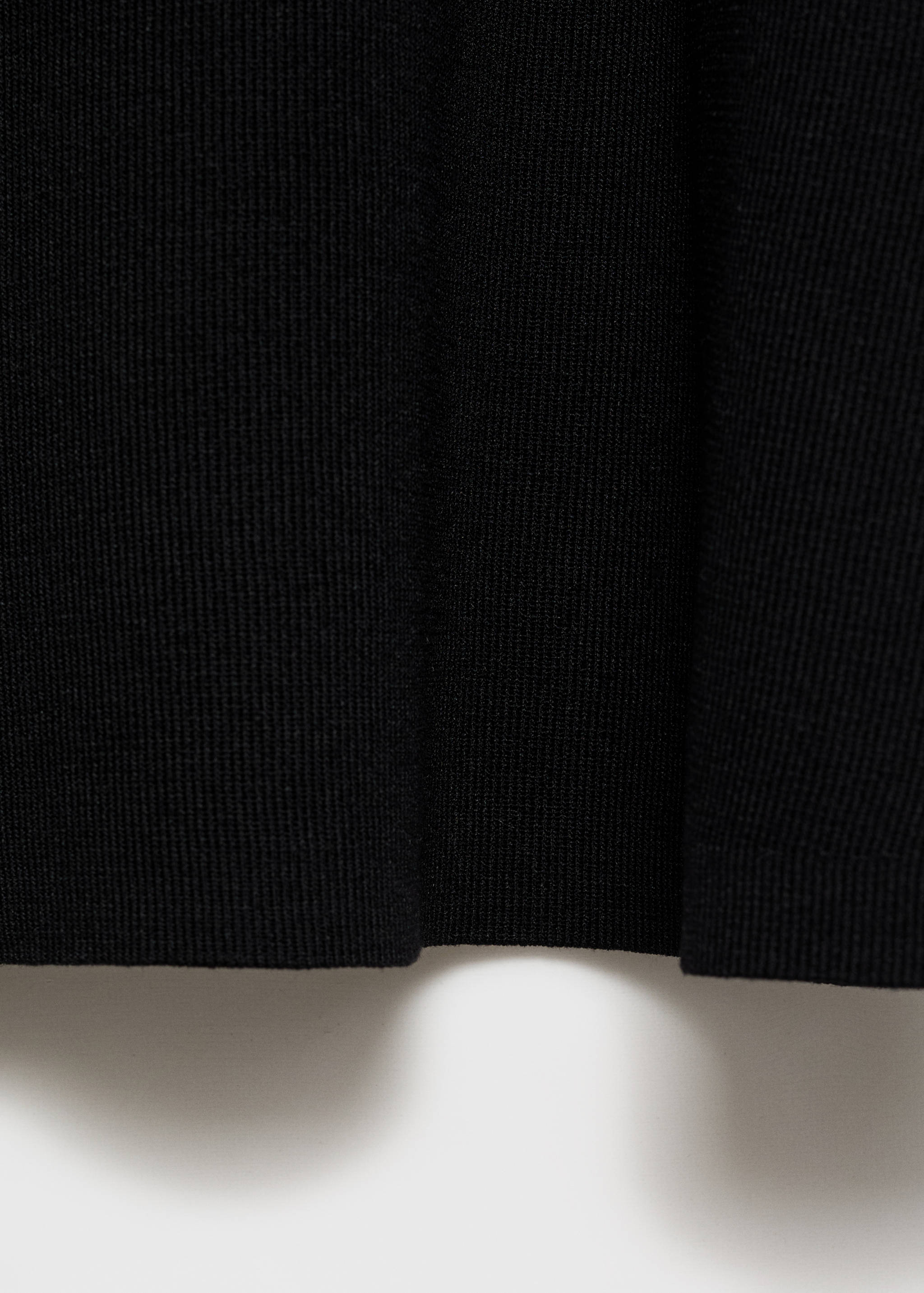 V-neck knit top - Details of the article 0