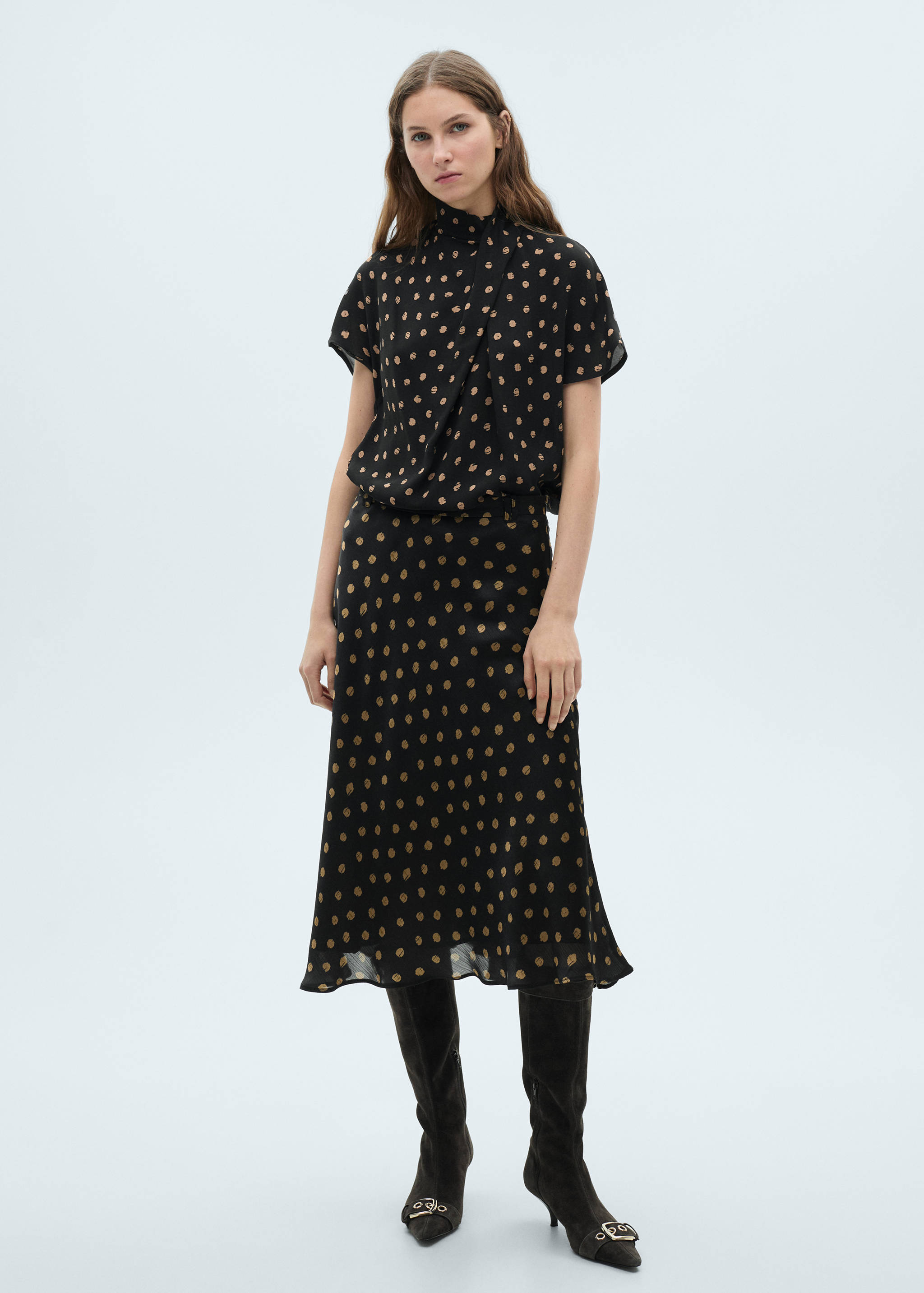 Polka-dot blouse with draped collar - General plane