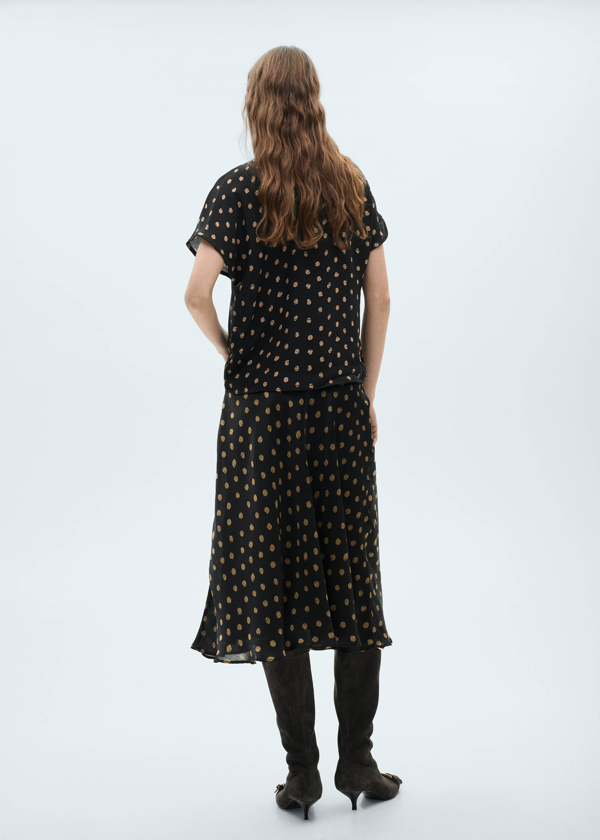 Polka-dot blouse with draped collar - Reverse of the article