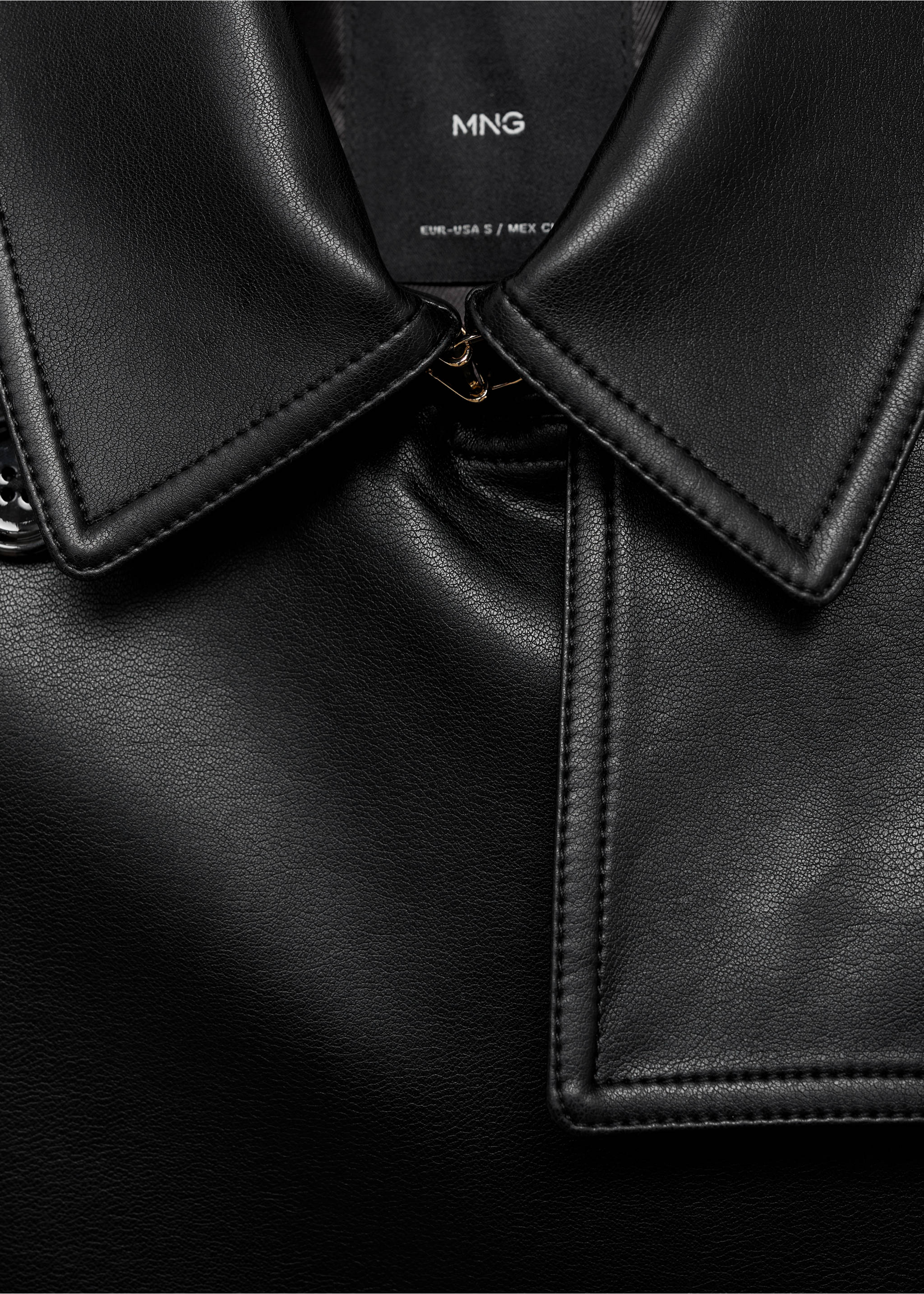 Trench similicuir - Détail de l'article 0, Noir. Ref: 87034077-00.