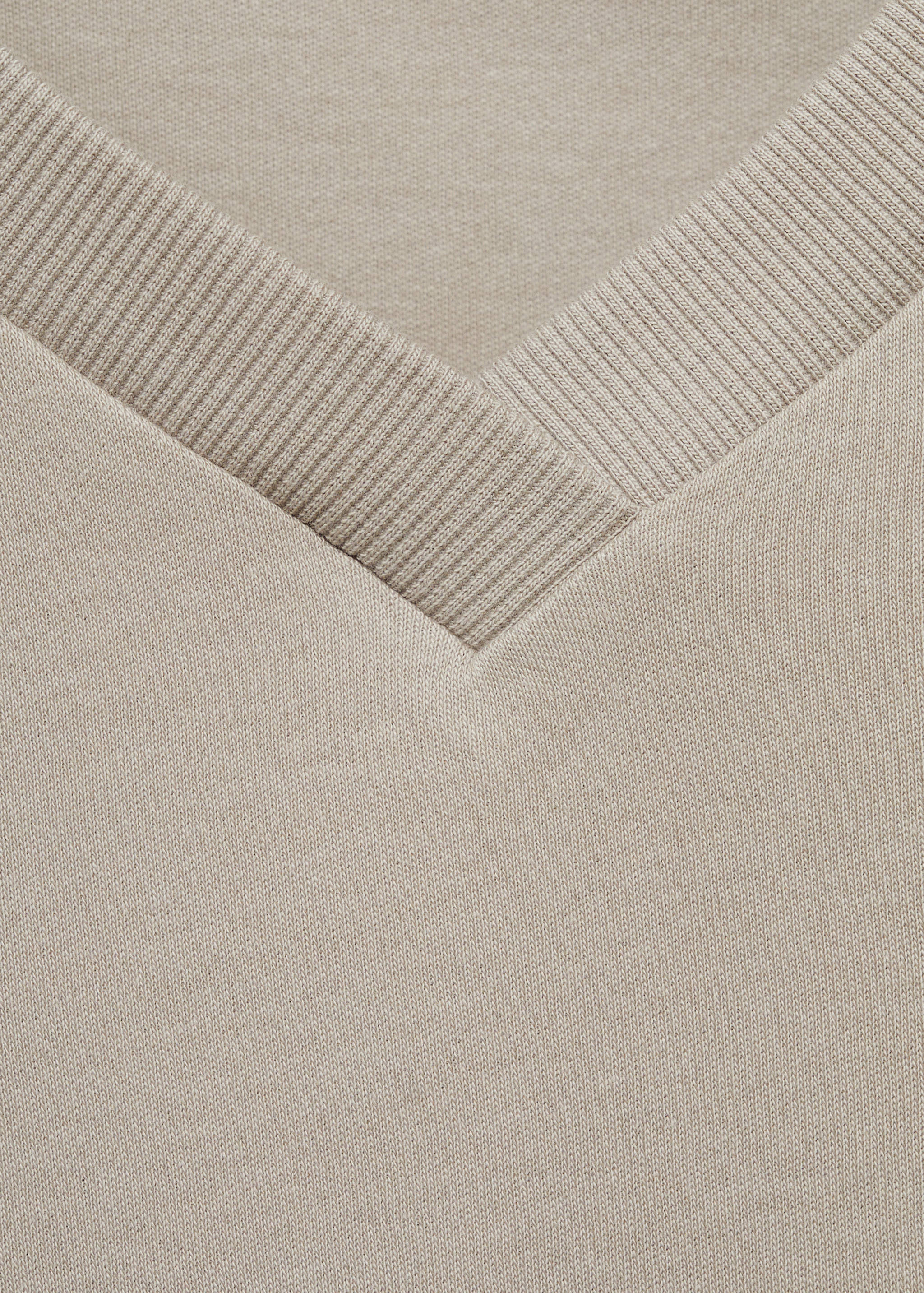 V-neck cotton T-shirt - Details of the article 8