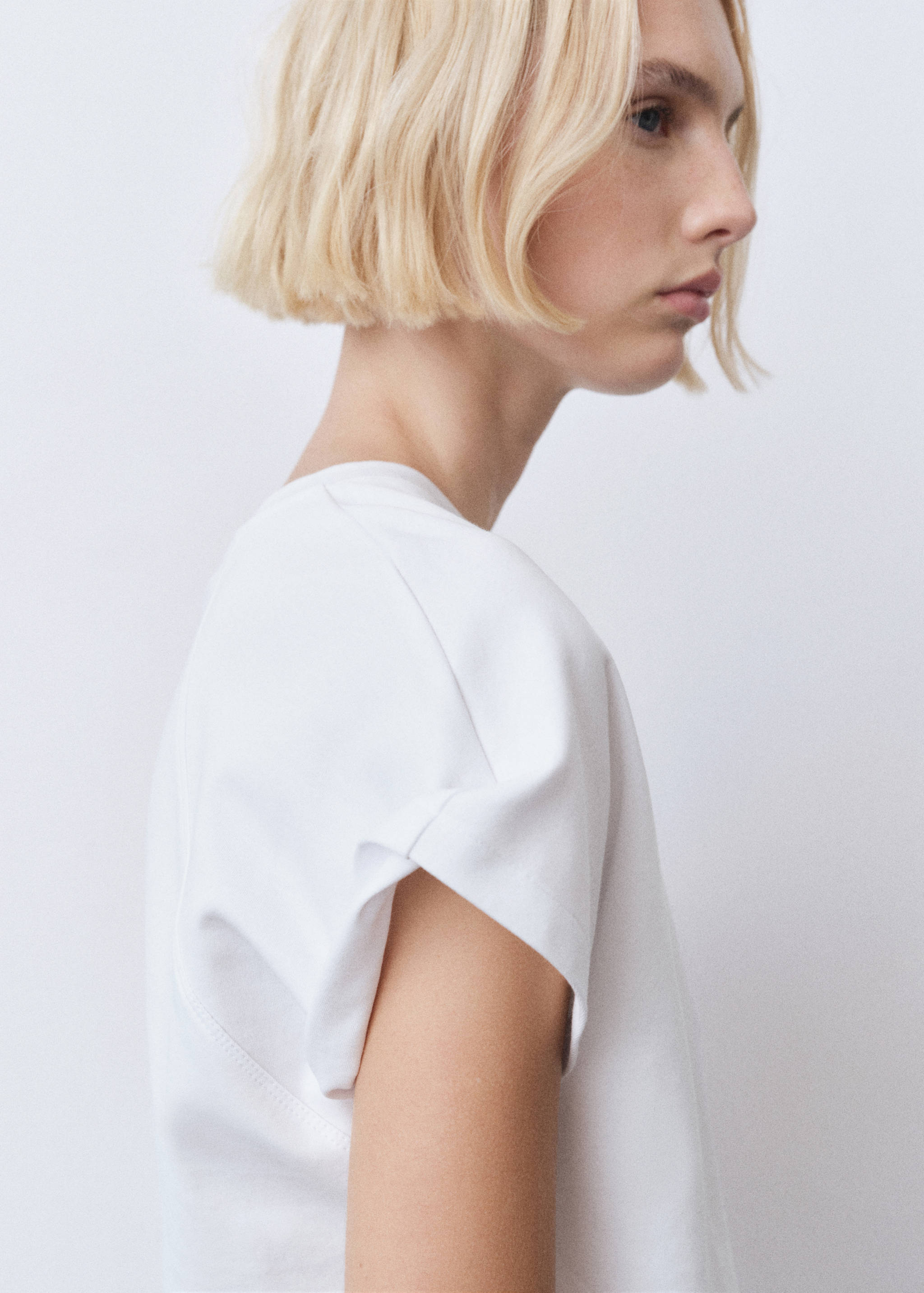 Rounded neck cotton t-shirt - Details of the article 1