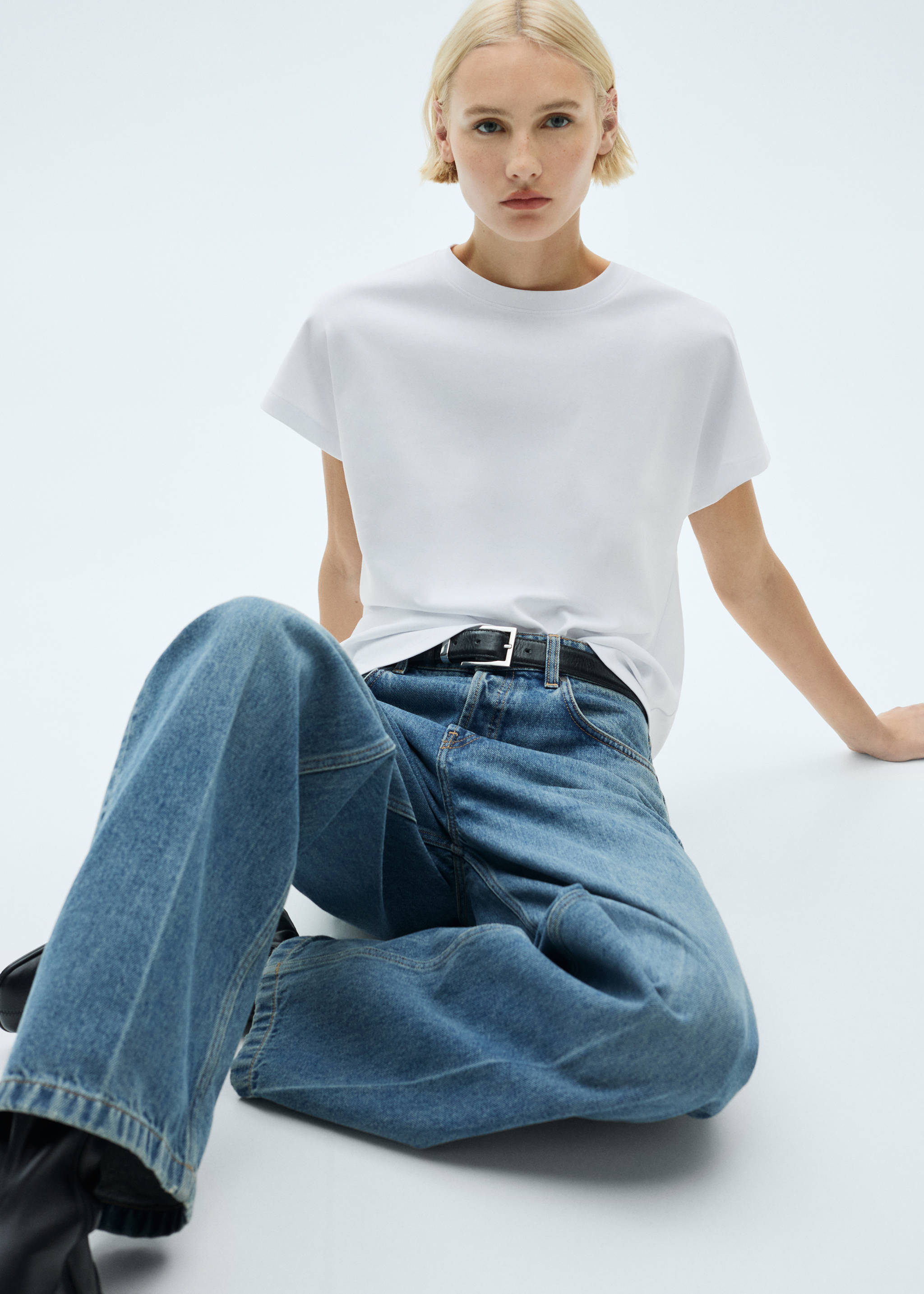 Rounded neck cotton t-shirt - Details of the article 2