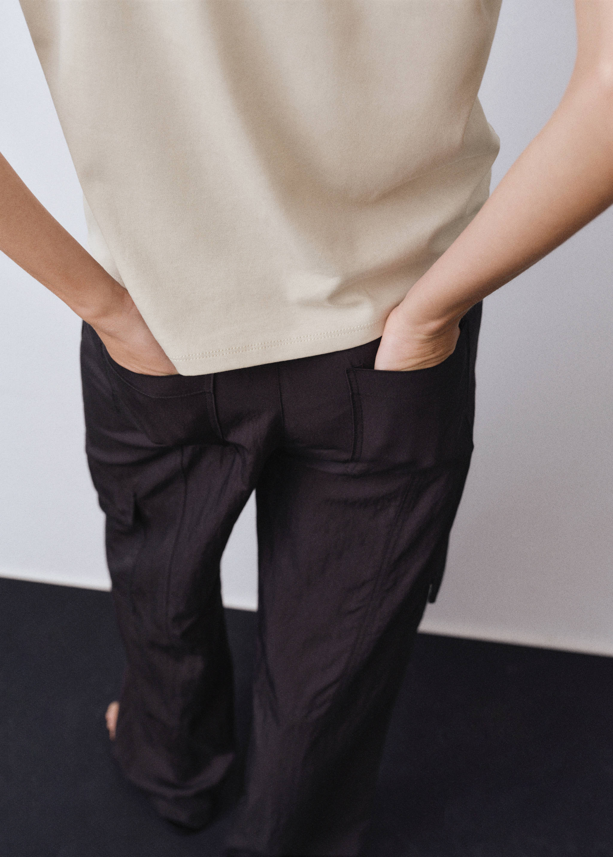 Rounded neck cotton t-shirt - Details of the article 6