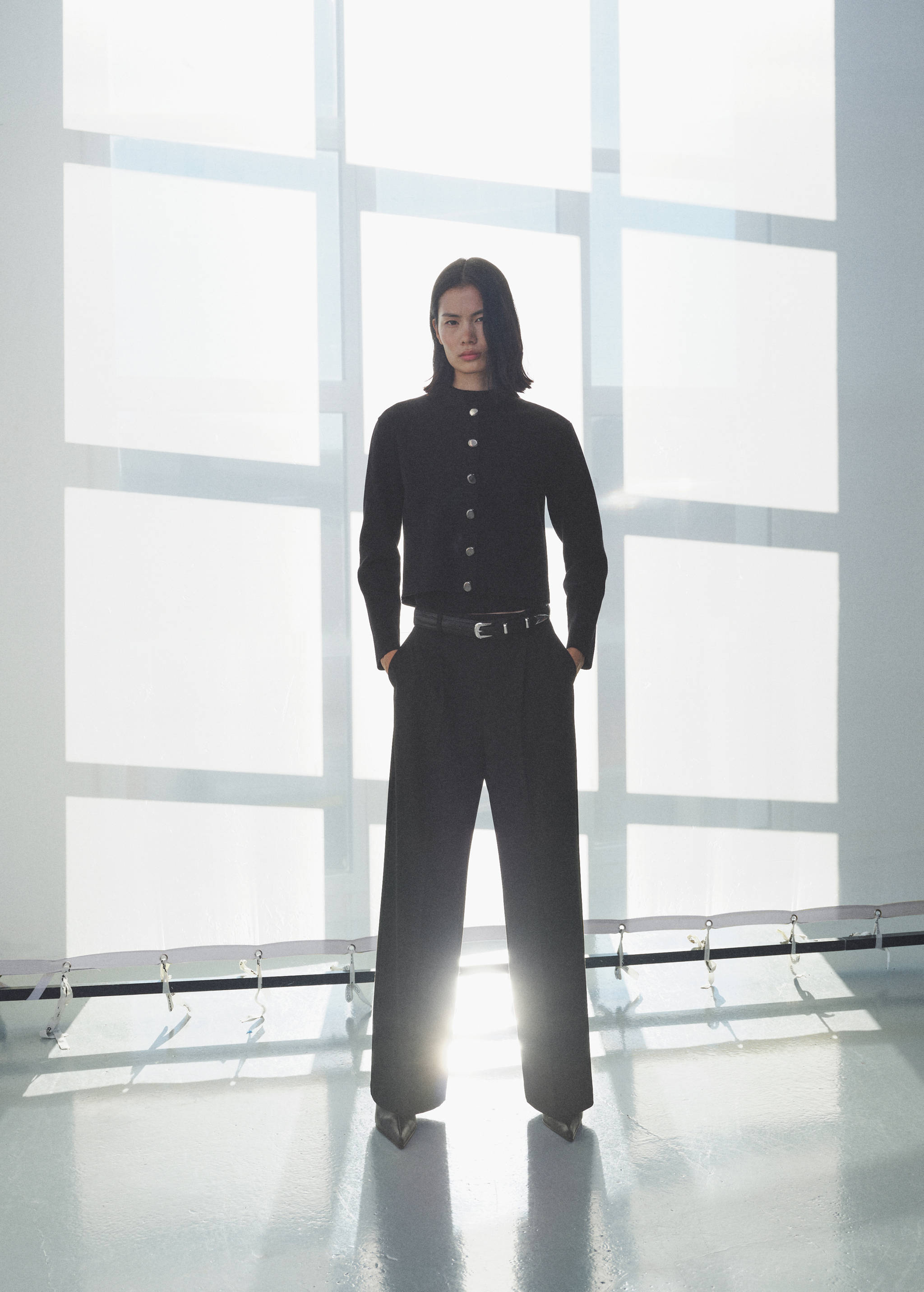 Jacket with jewel-button strip collar - General plane