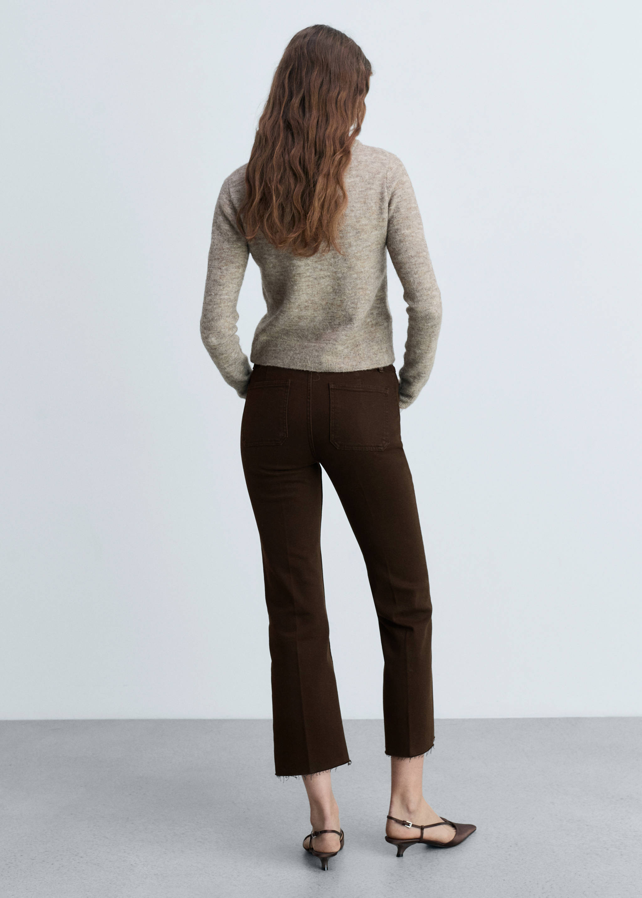 Flared cropped jeans with pockets - Reverse of the article