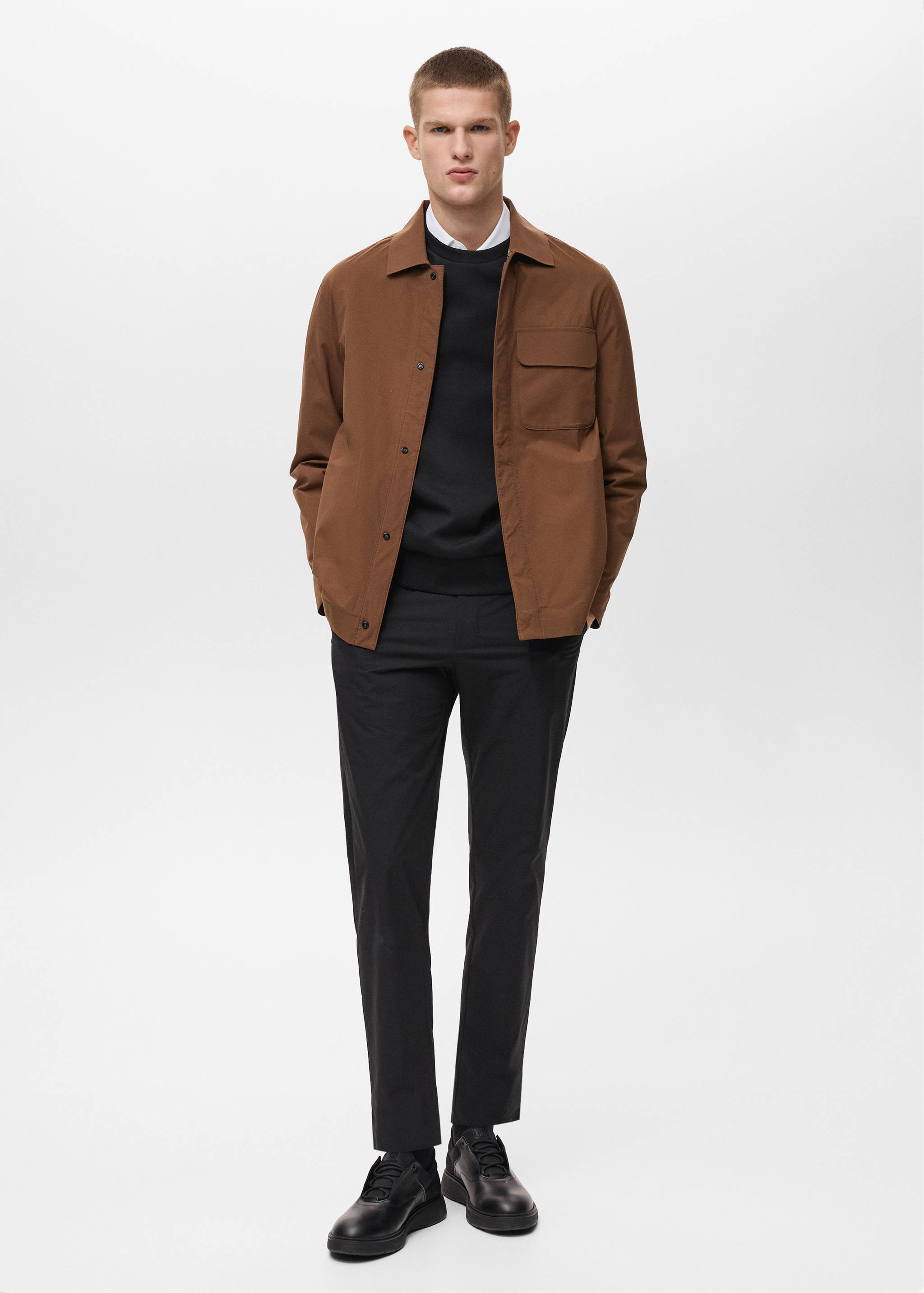 Куртка из водоотталкивающей ткани с карманами - Общий план