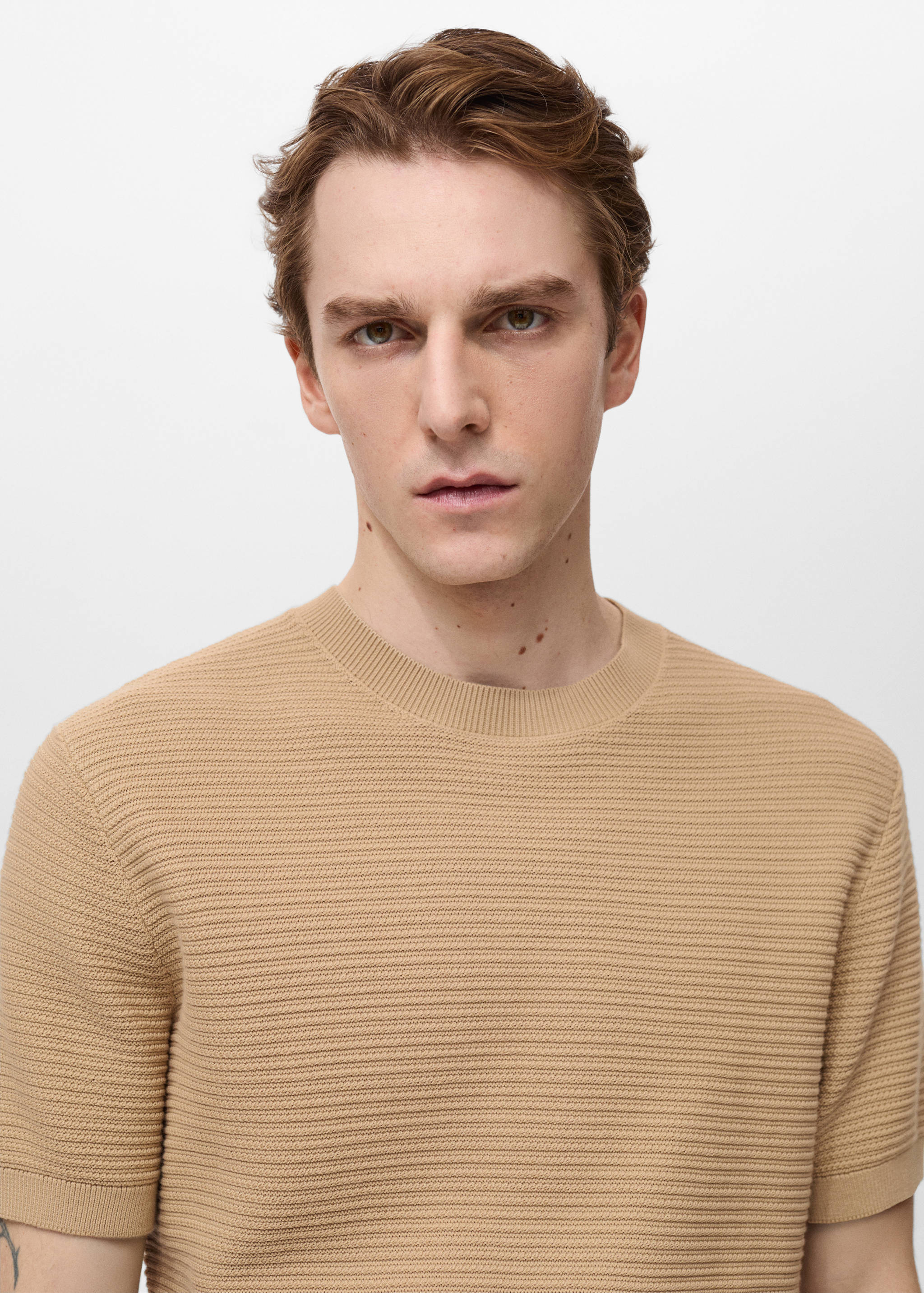 Structure thin knitwear t-shirt - Details of the article 1
