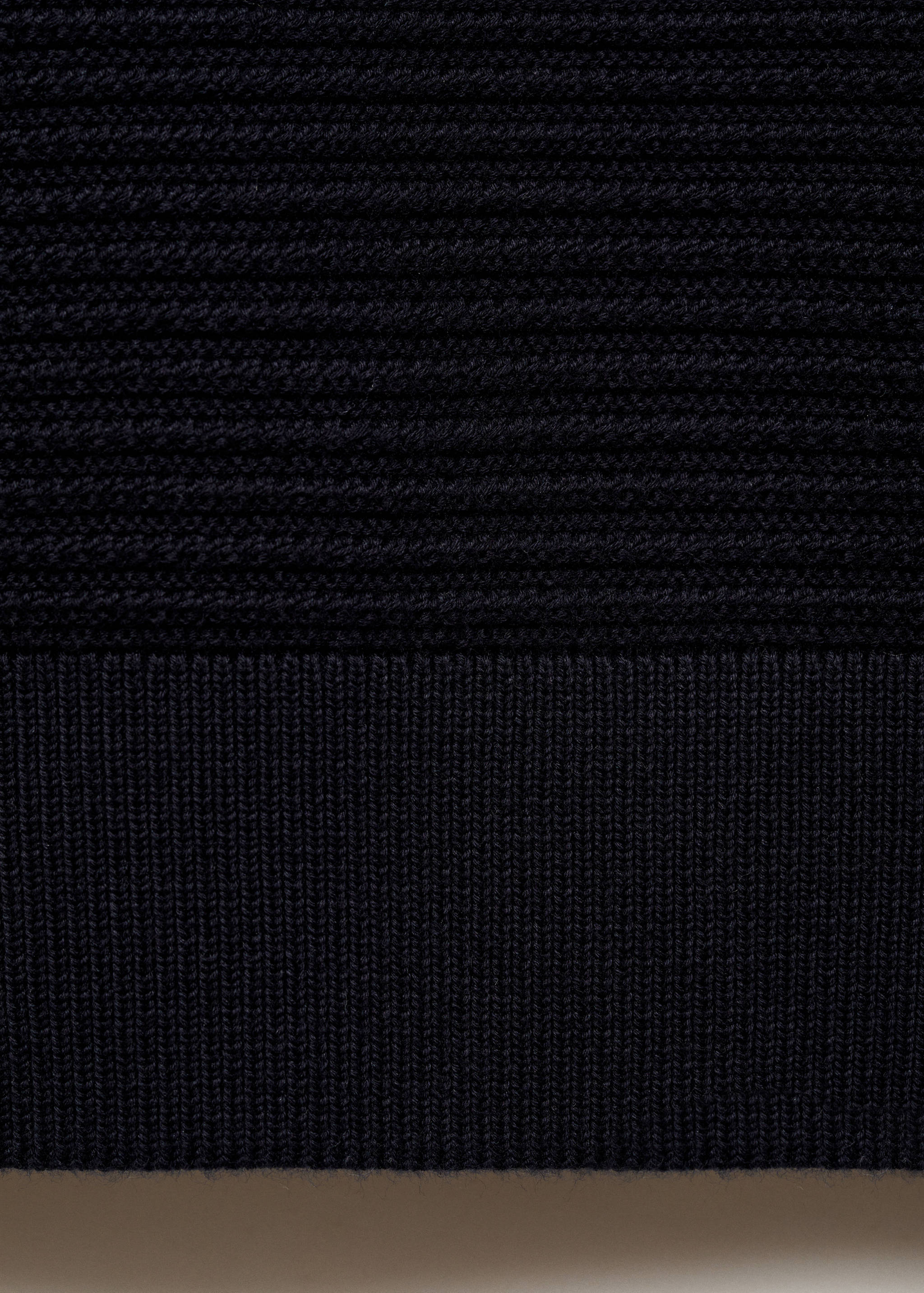 Structure thin knitwear t-shirt - Details of the article 0