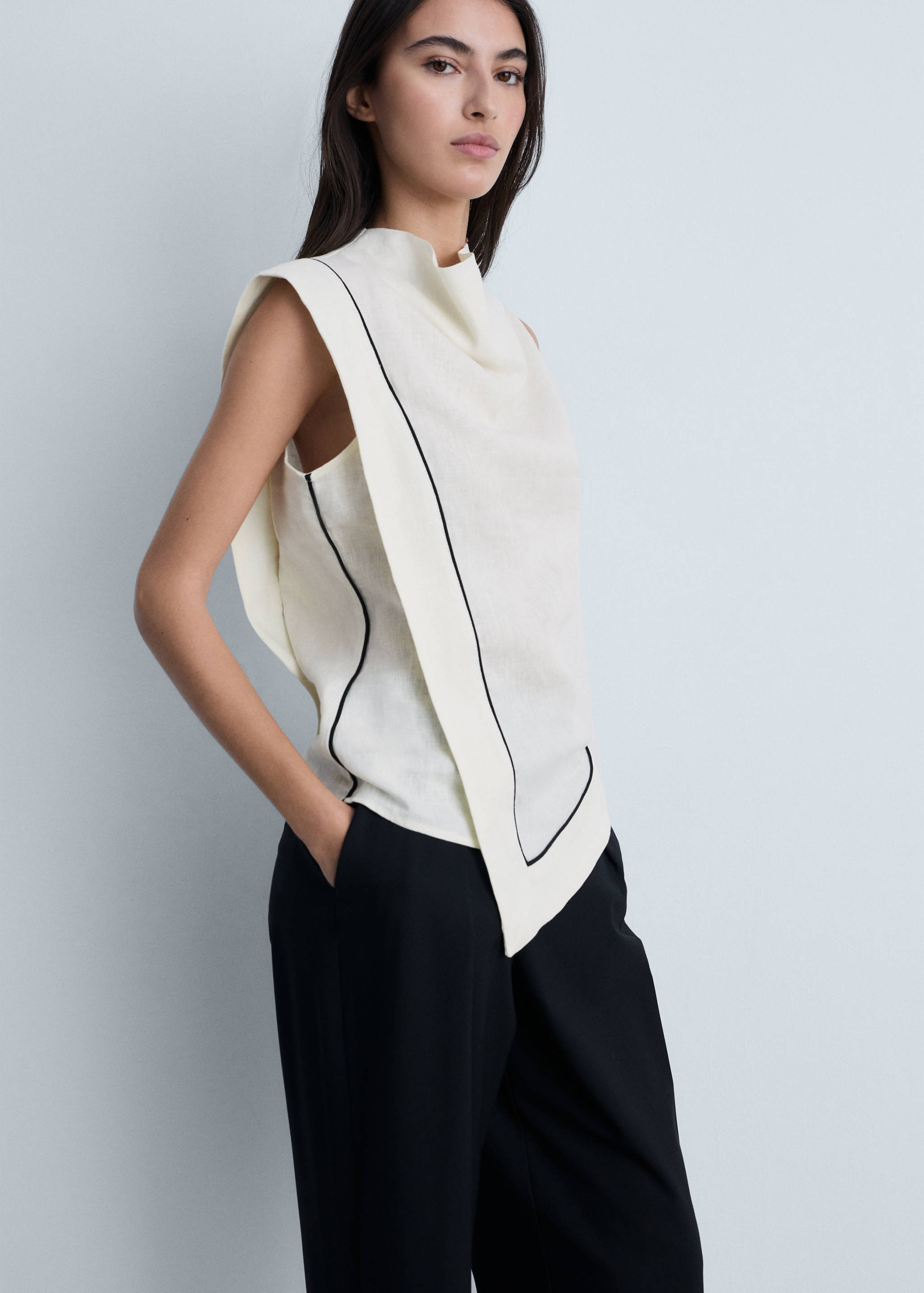 Contrasting-stripe linen blouse - Details of the article 2