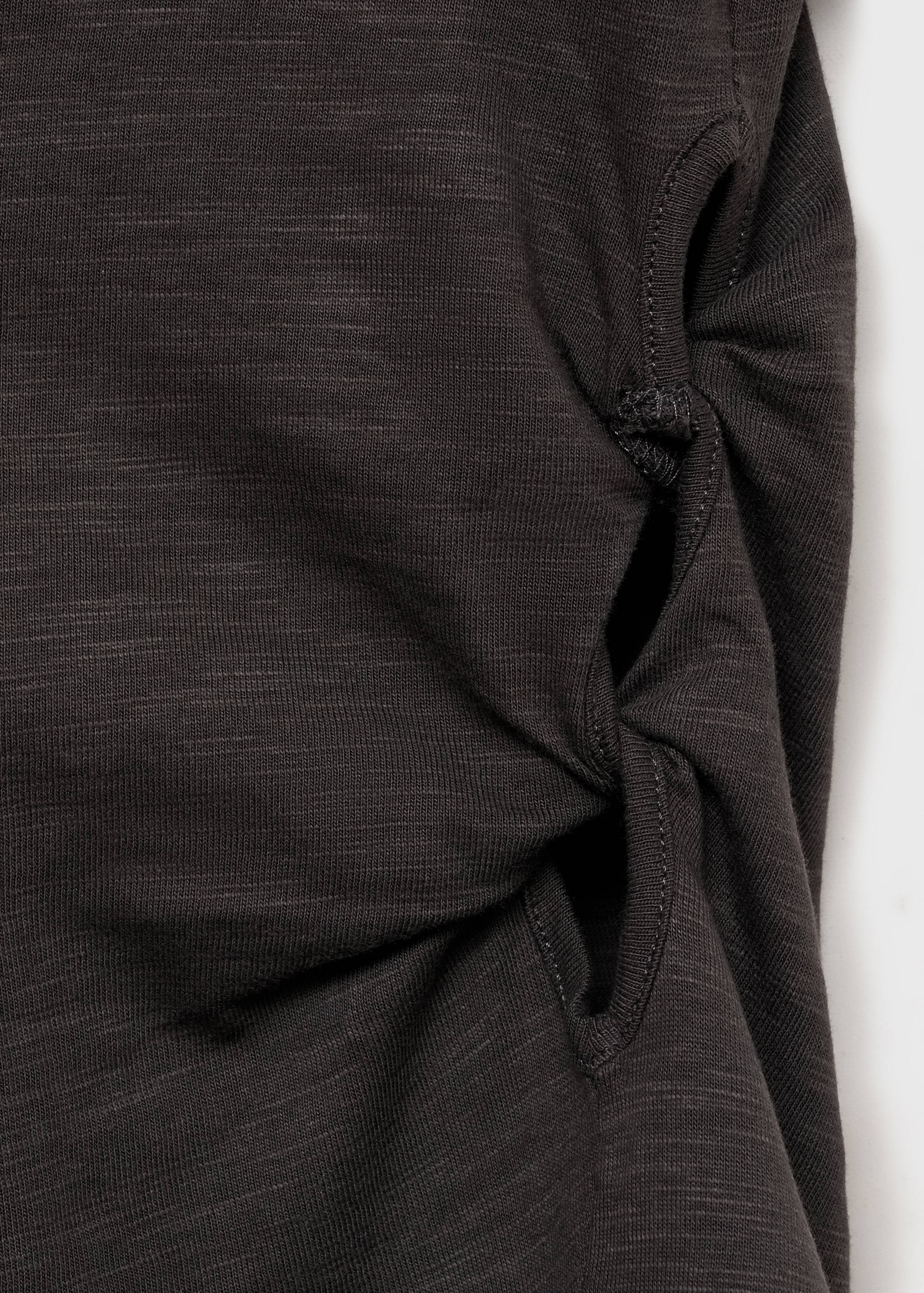 Shirt mit geknotetem Detail - Detail des Artikels 0