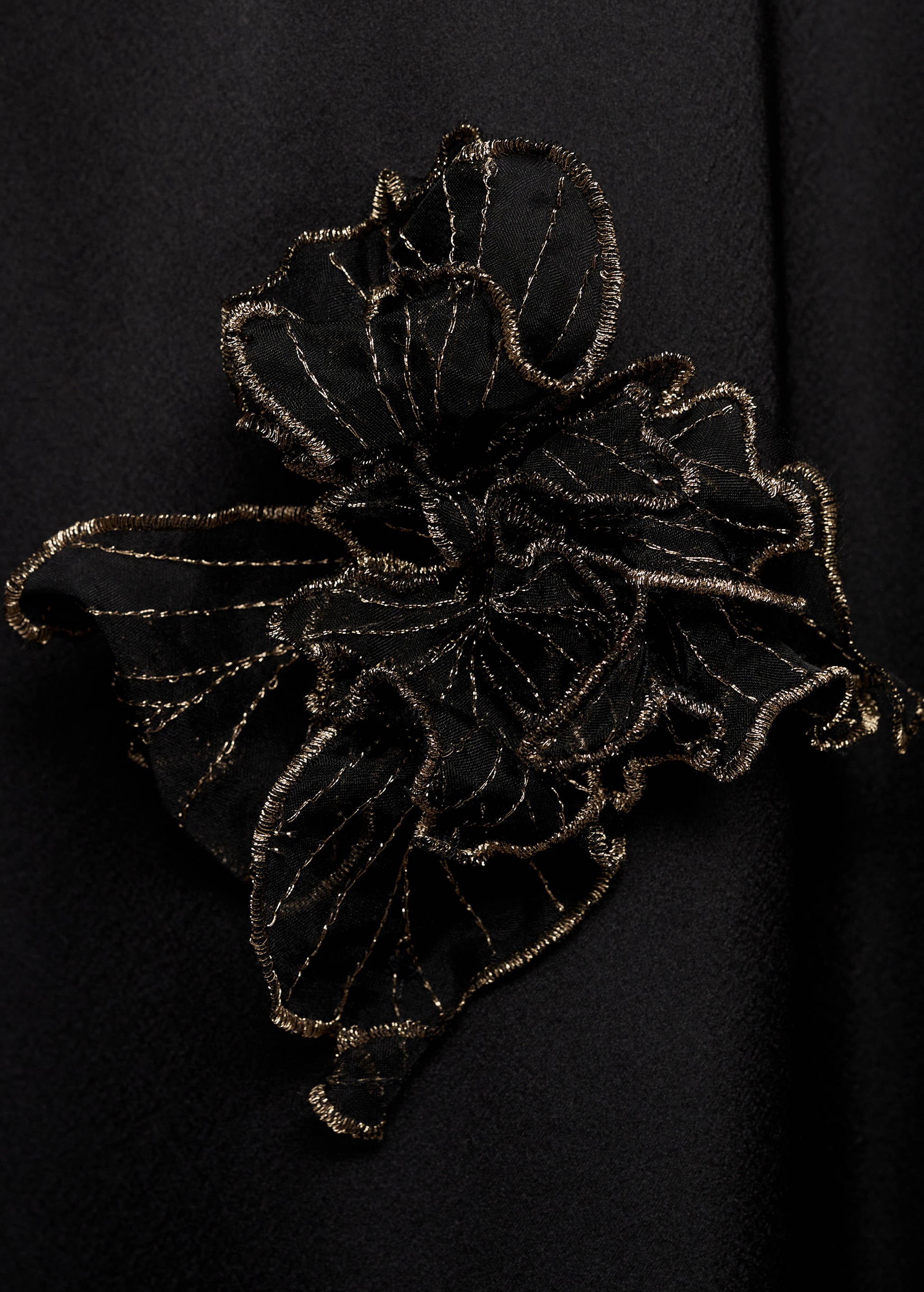 Robe satinée maxi-fleur - Détail de l'article 8