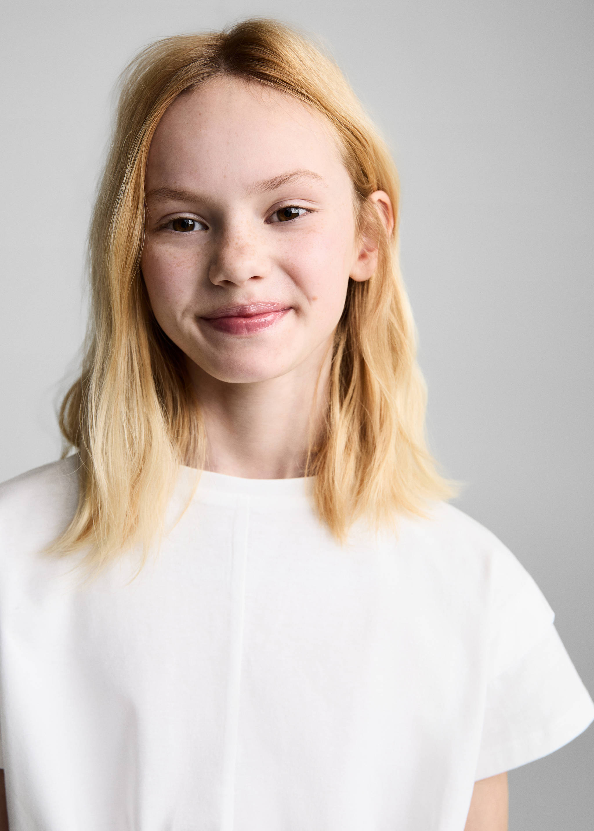 Cotton t-shirt with knot detail - Details of the article 1