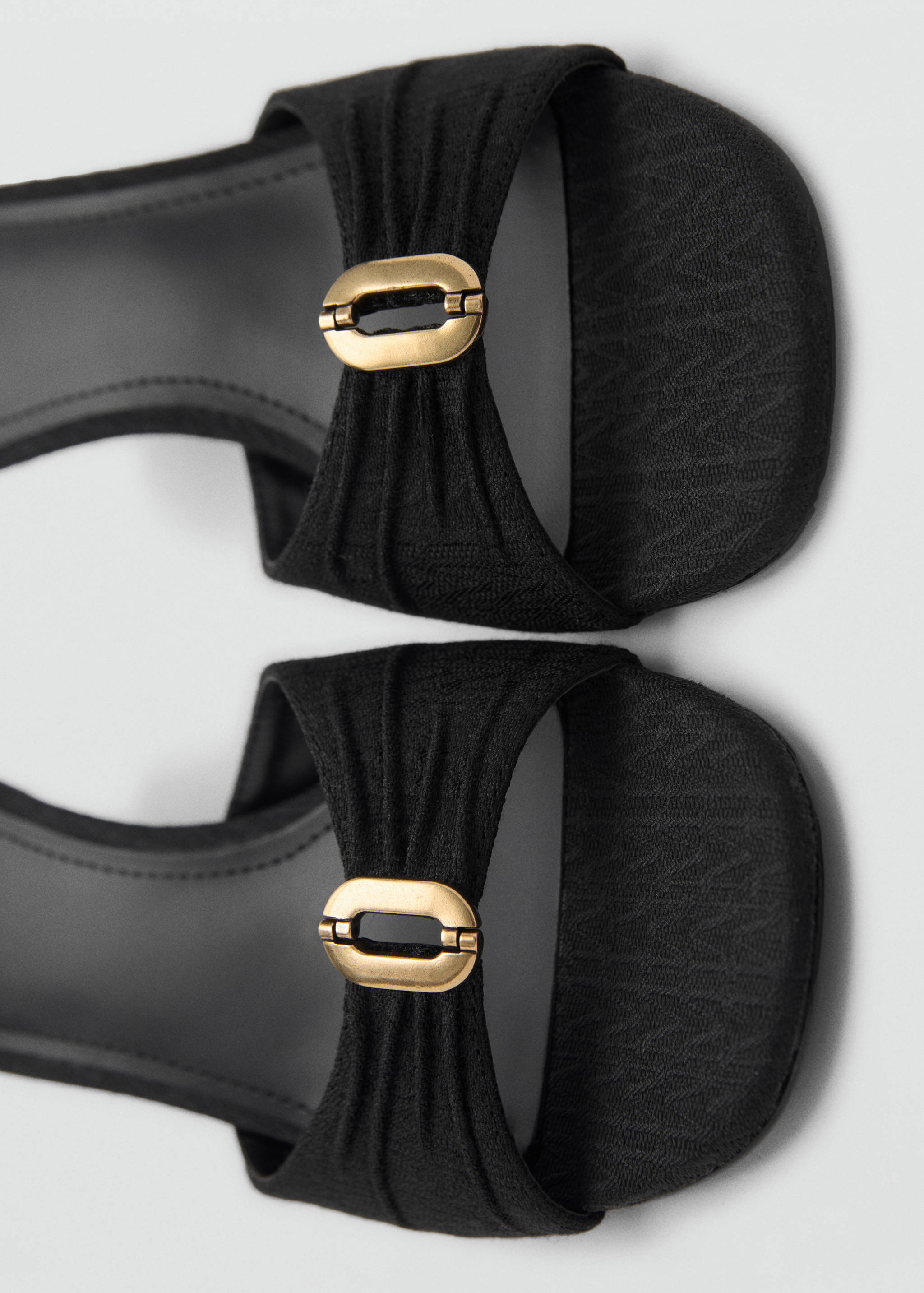 Högklackade sandaler med metalldetalj - Detaljer om artikeln 2