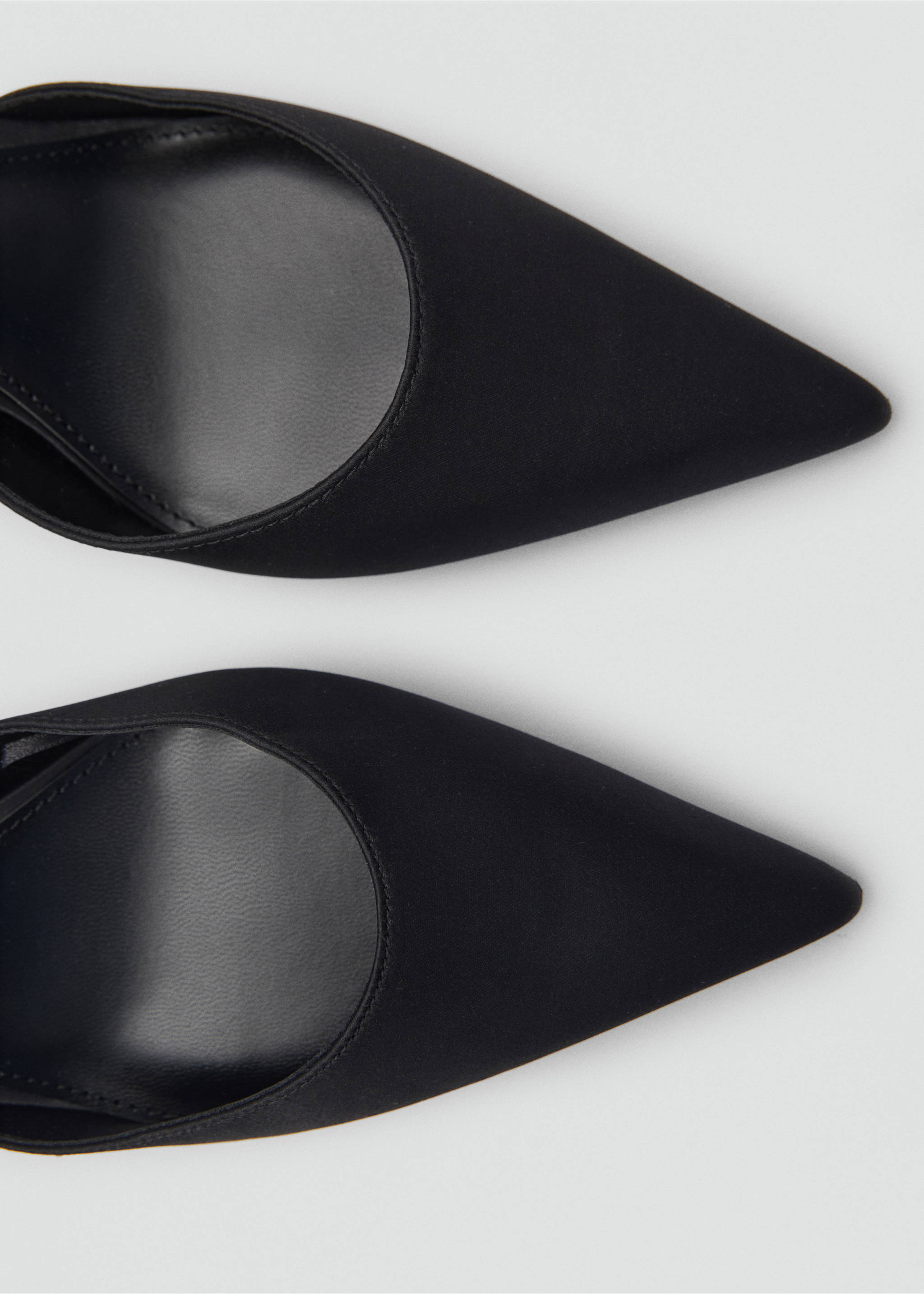 Ankle-cuff heel shoes - Details of the article 2, Black. Ref: 87034806-00.