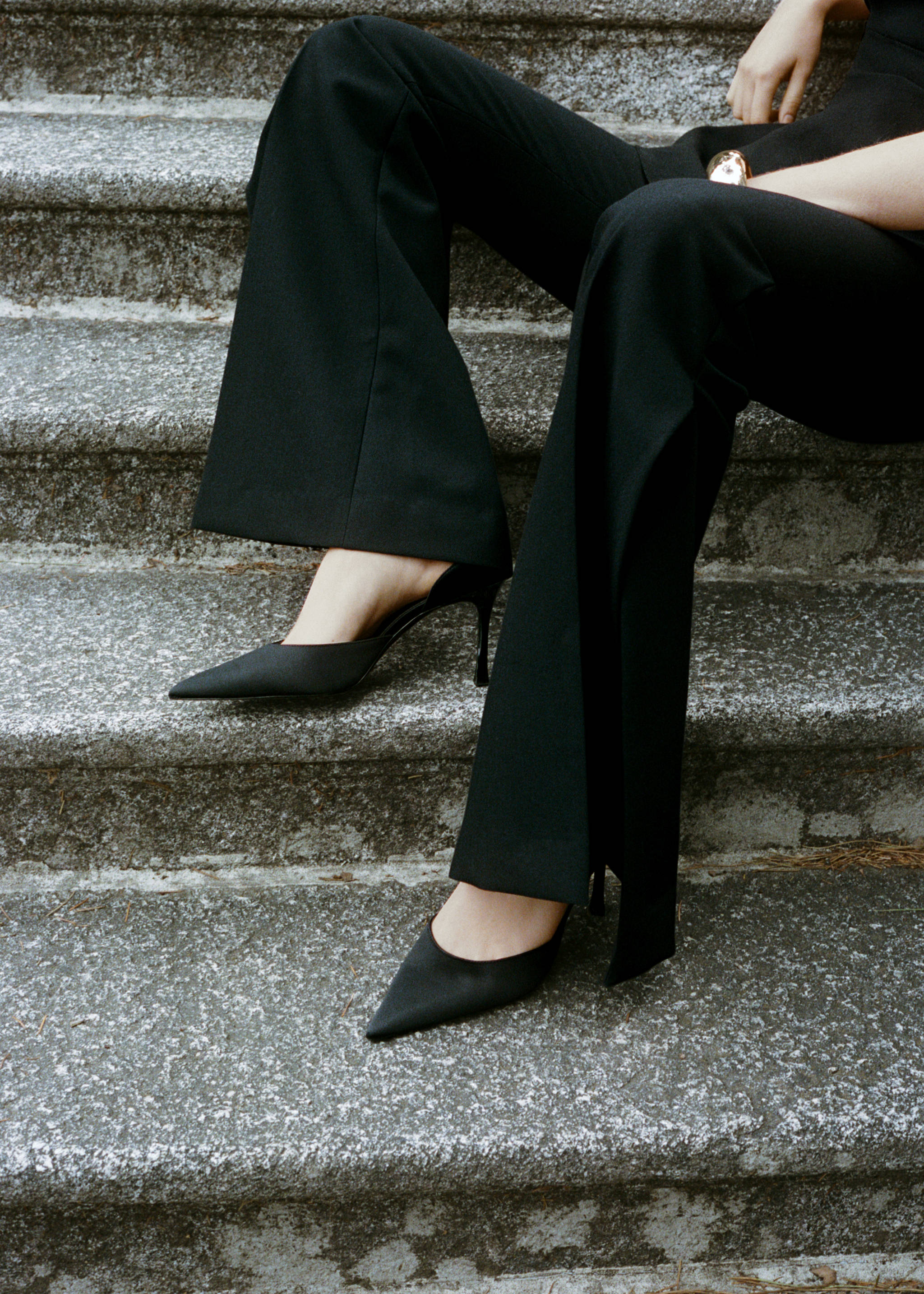 Ankle-cuff heel shoes - Details of the article 9, Black. Ref: 87034806-00.