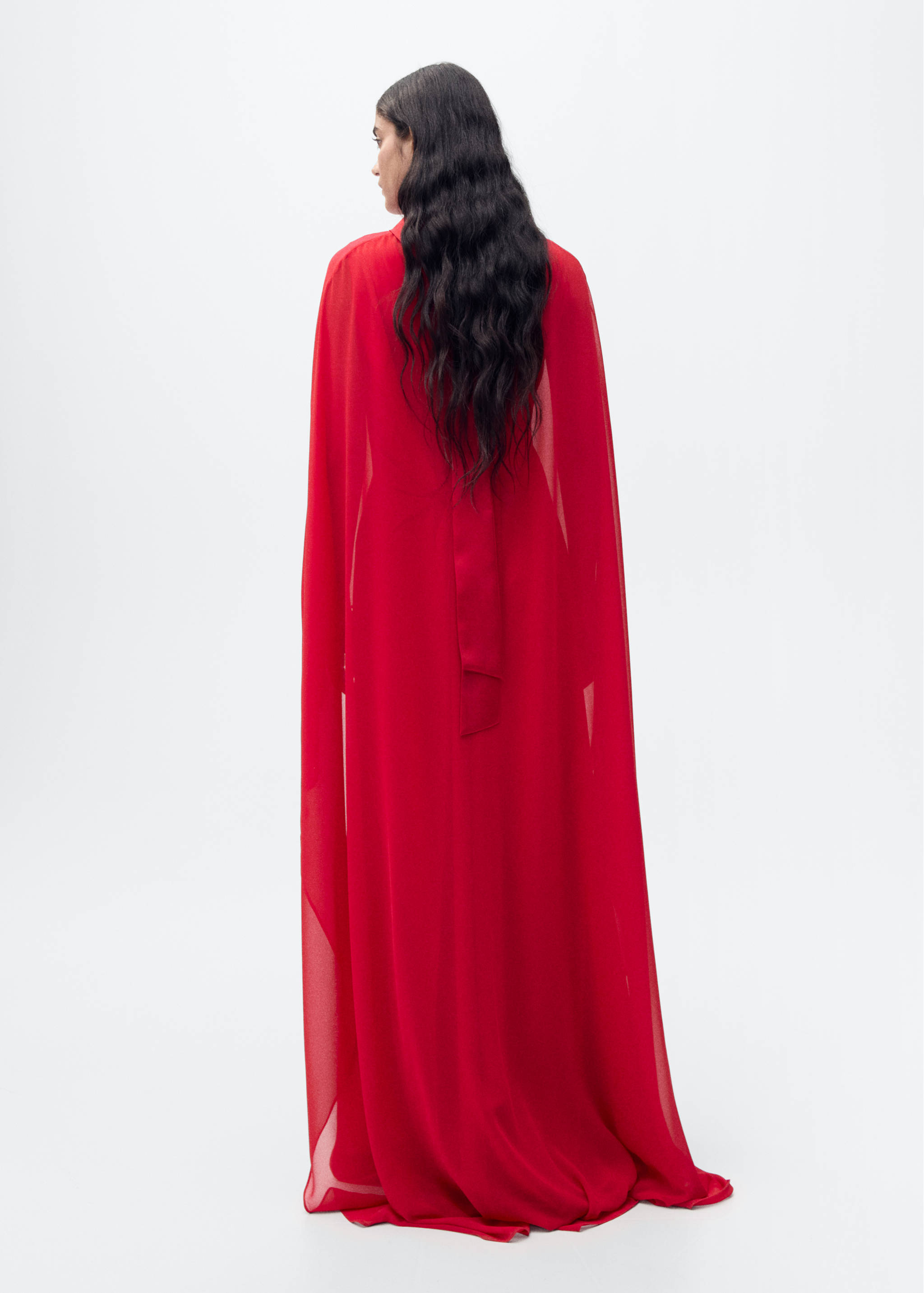 Long cape with bow - Reverse of the article