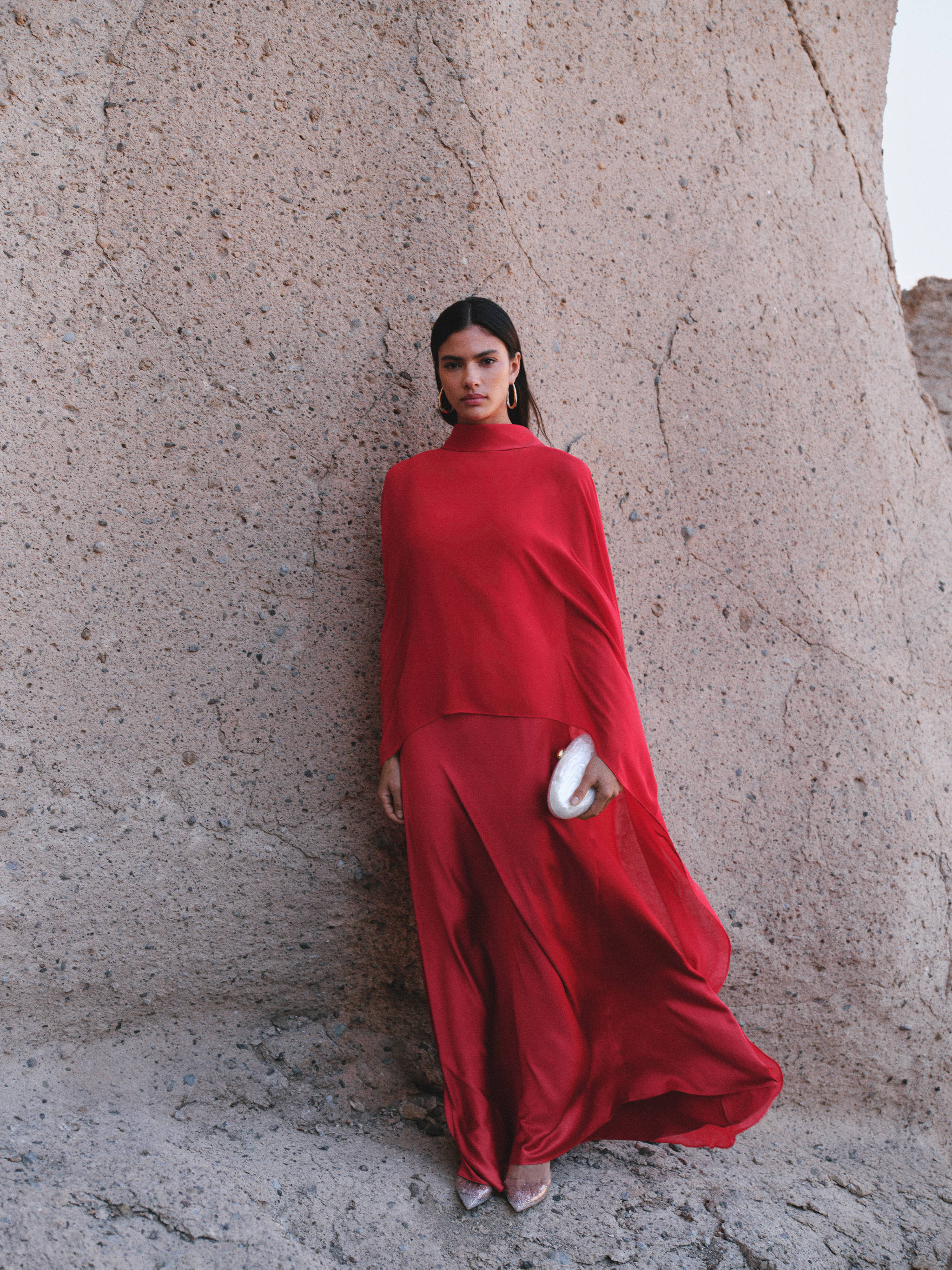 Long cape with bow - Details of the article 7