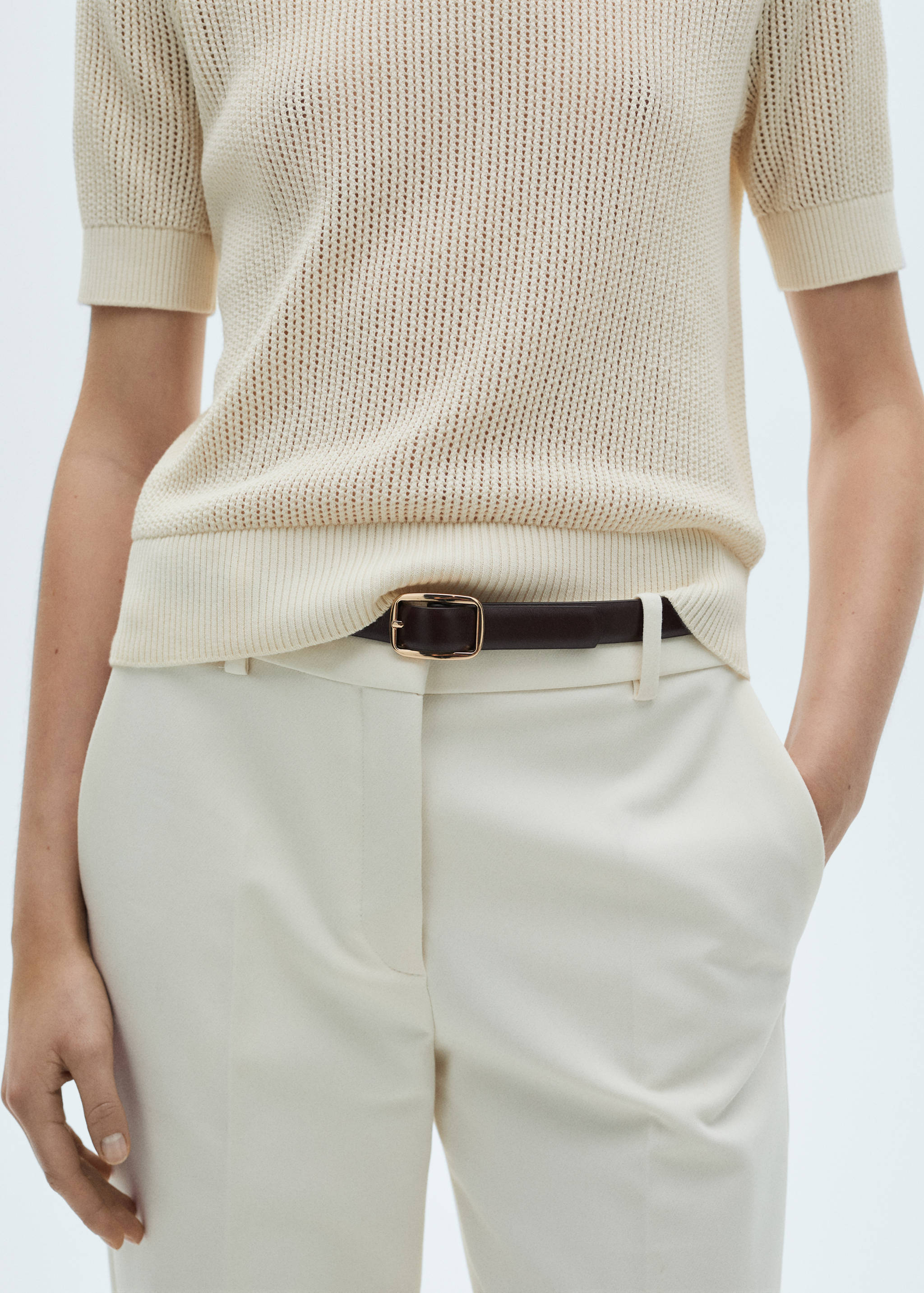 Short-sleeved knitted sweater with lace accents - Details of the article 6