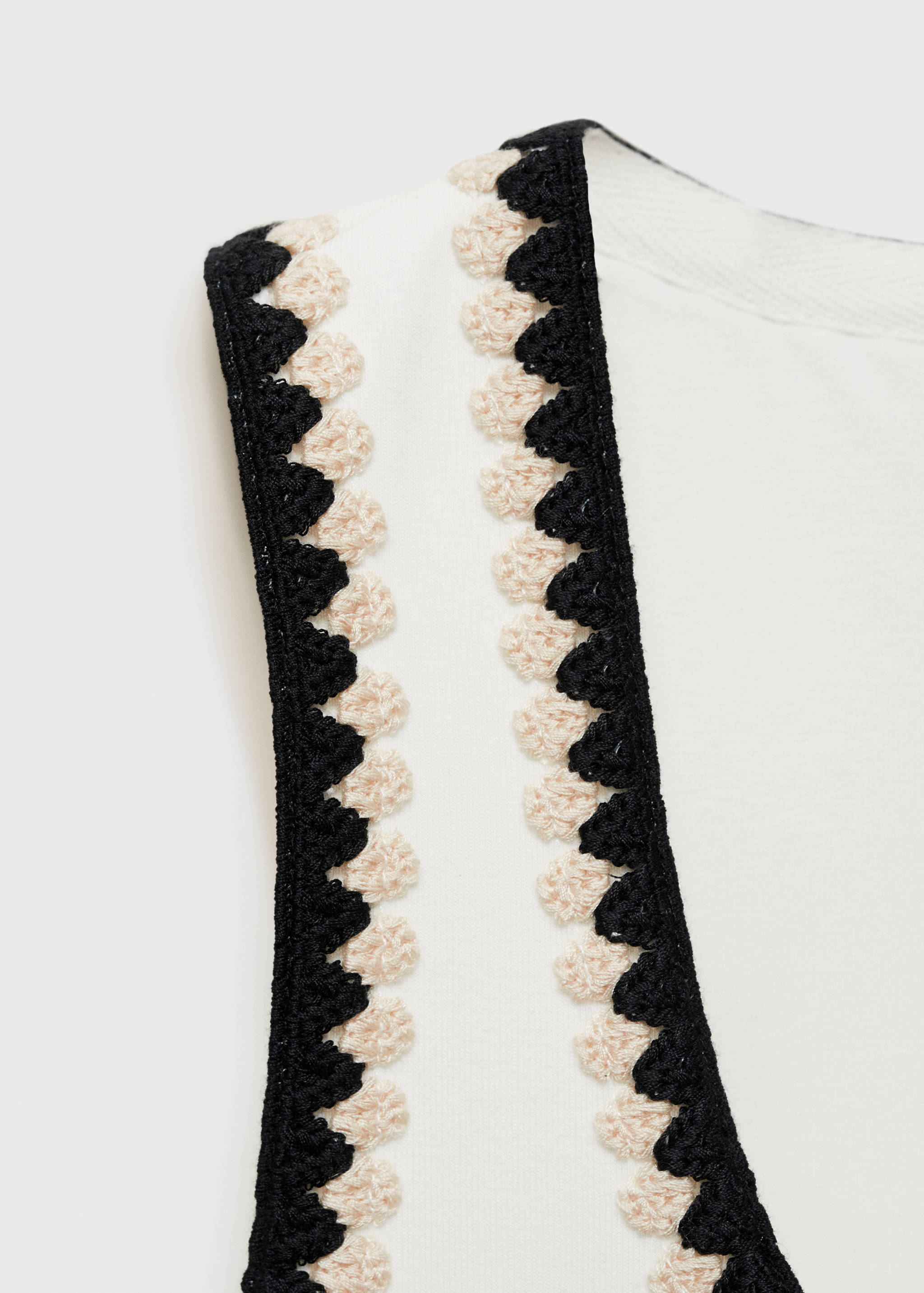 Top décolleté liserés contrastés - Détail de l'article 8