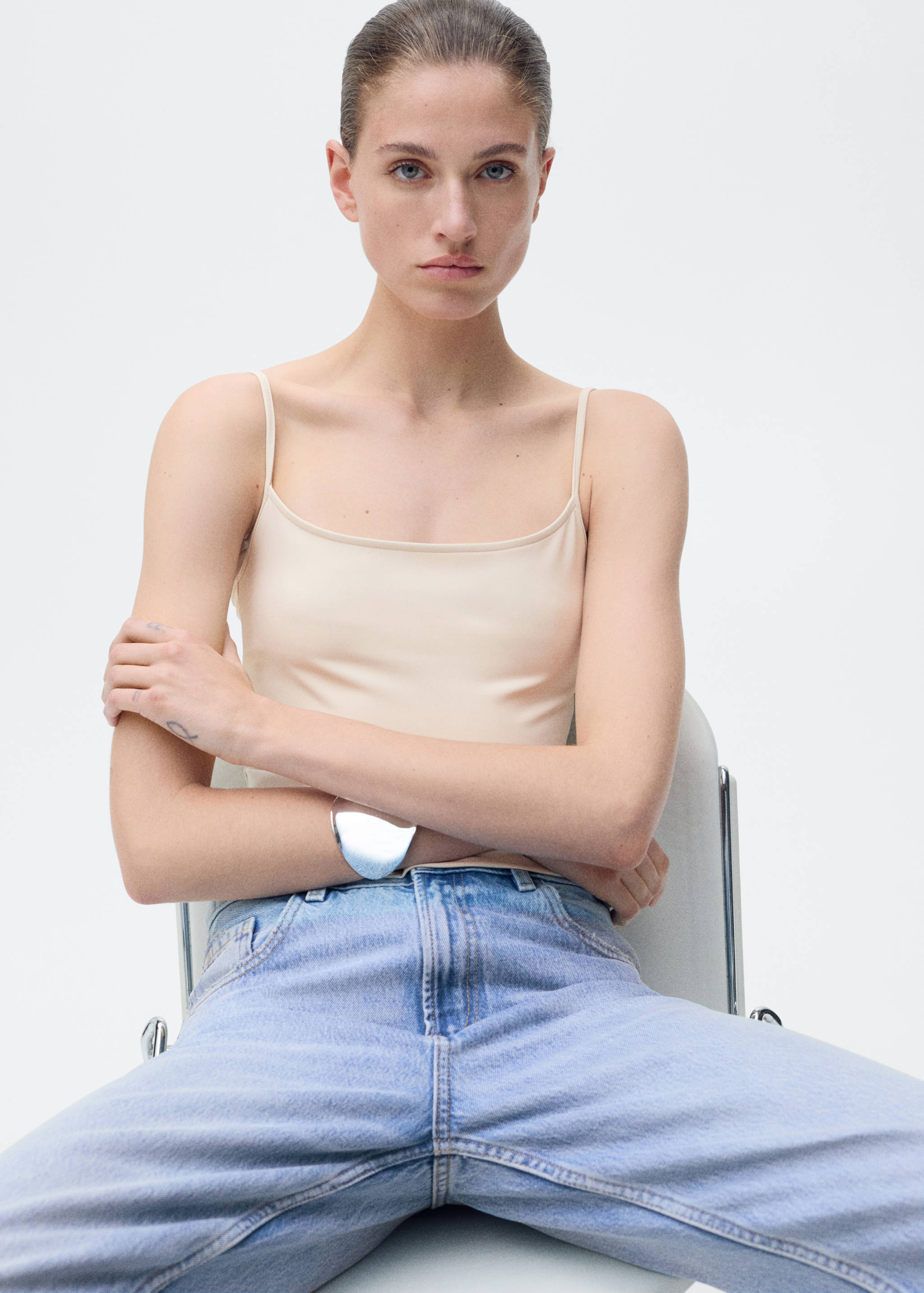 Fitted top with thin straps - Details of the article 2