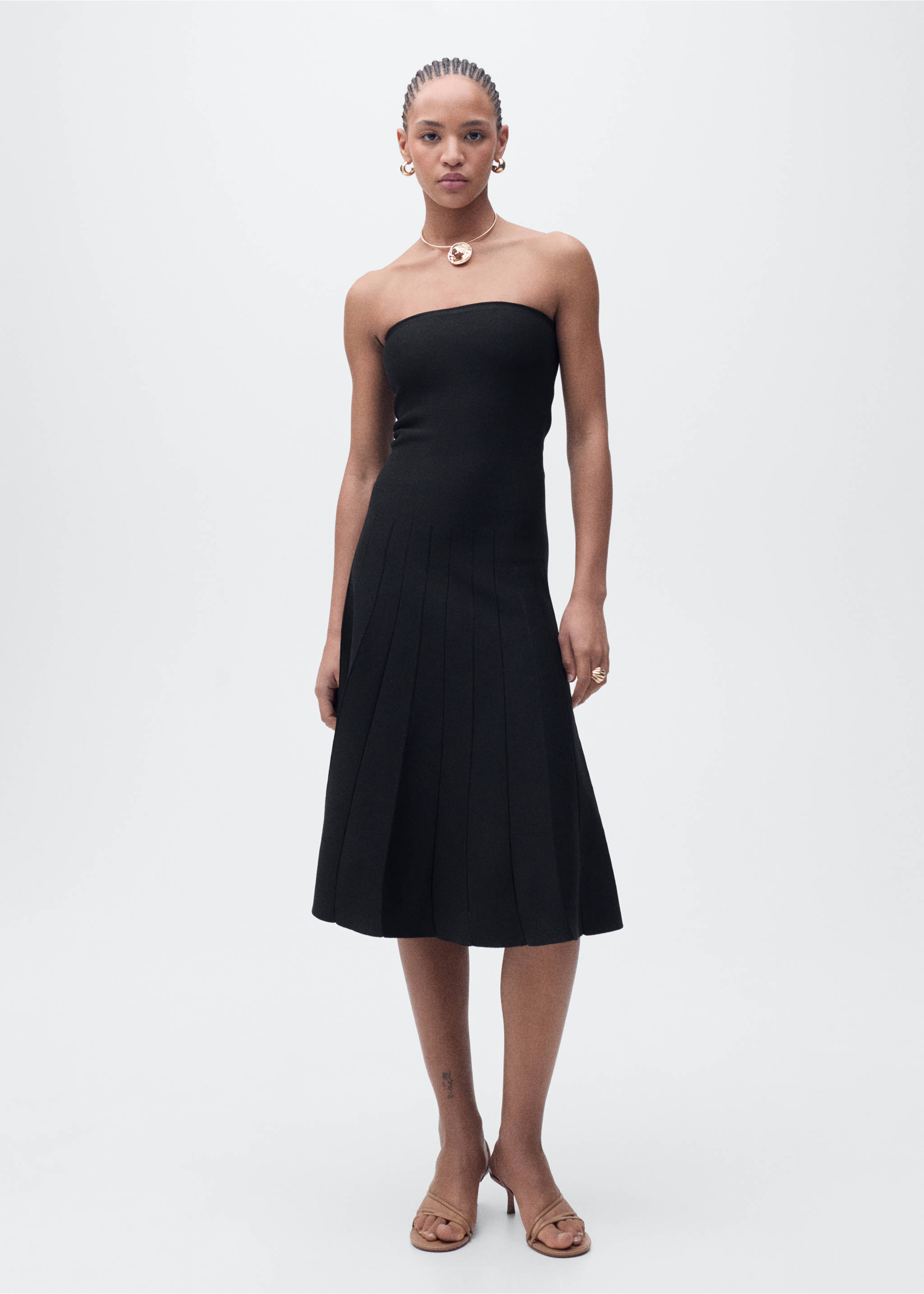 Strapless flared knitted dress - General plane, Black. Ref: 87035763-00.