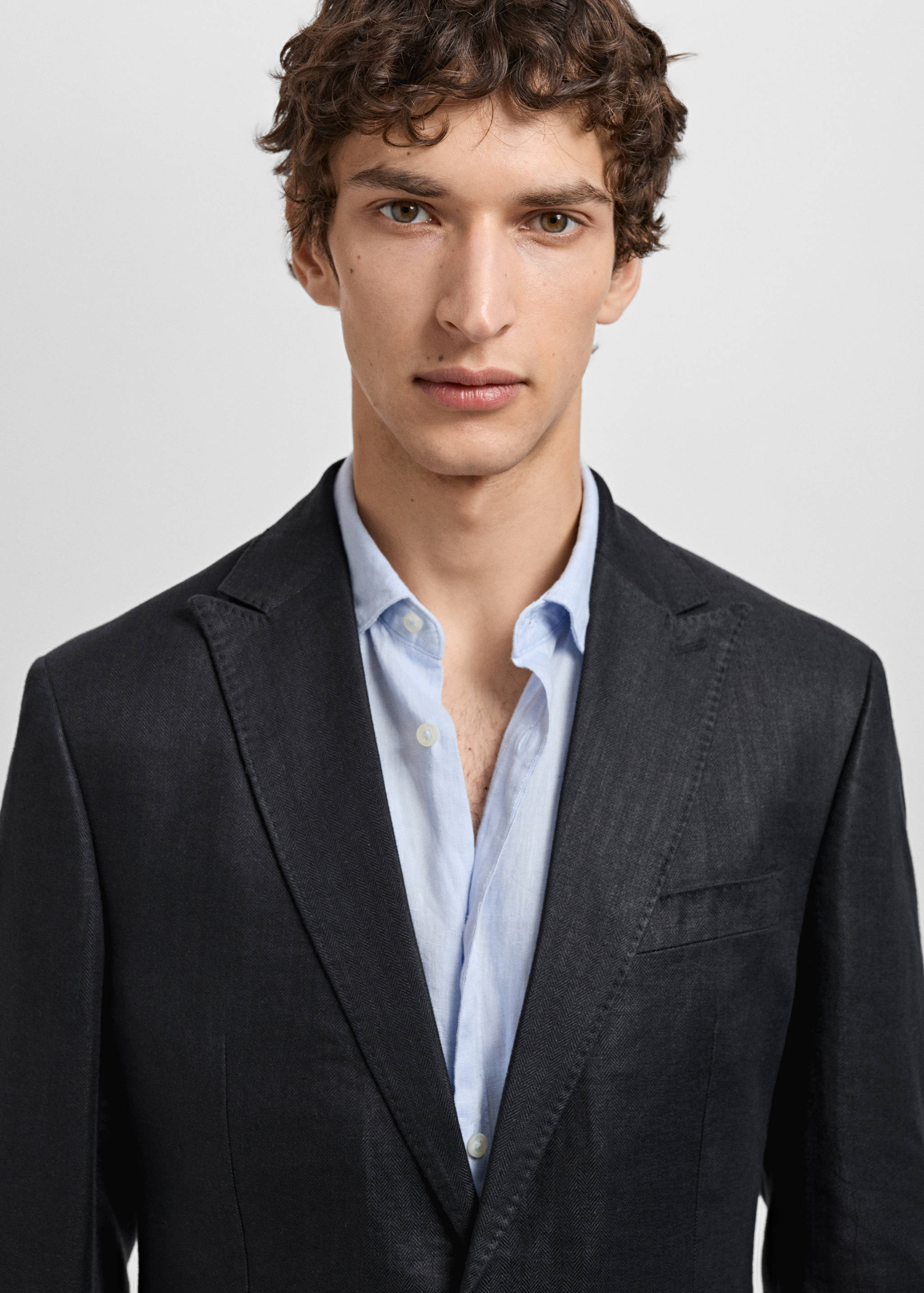 Amalfi 100% linen slim-fit suit blazer - Details of the article 1