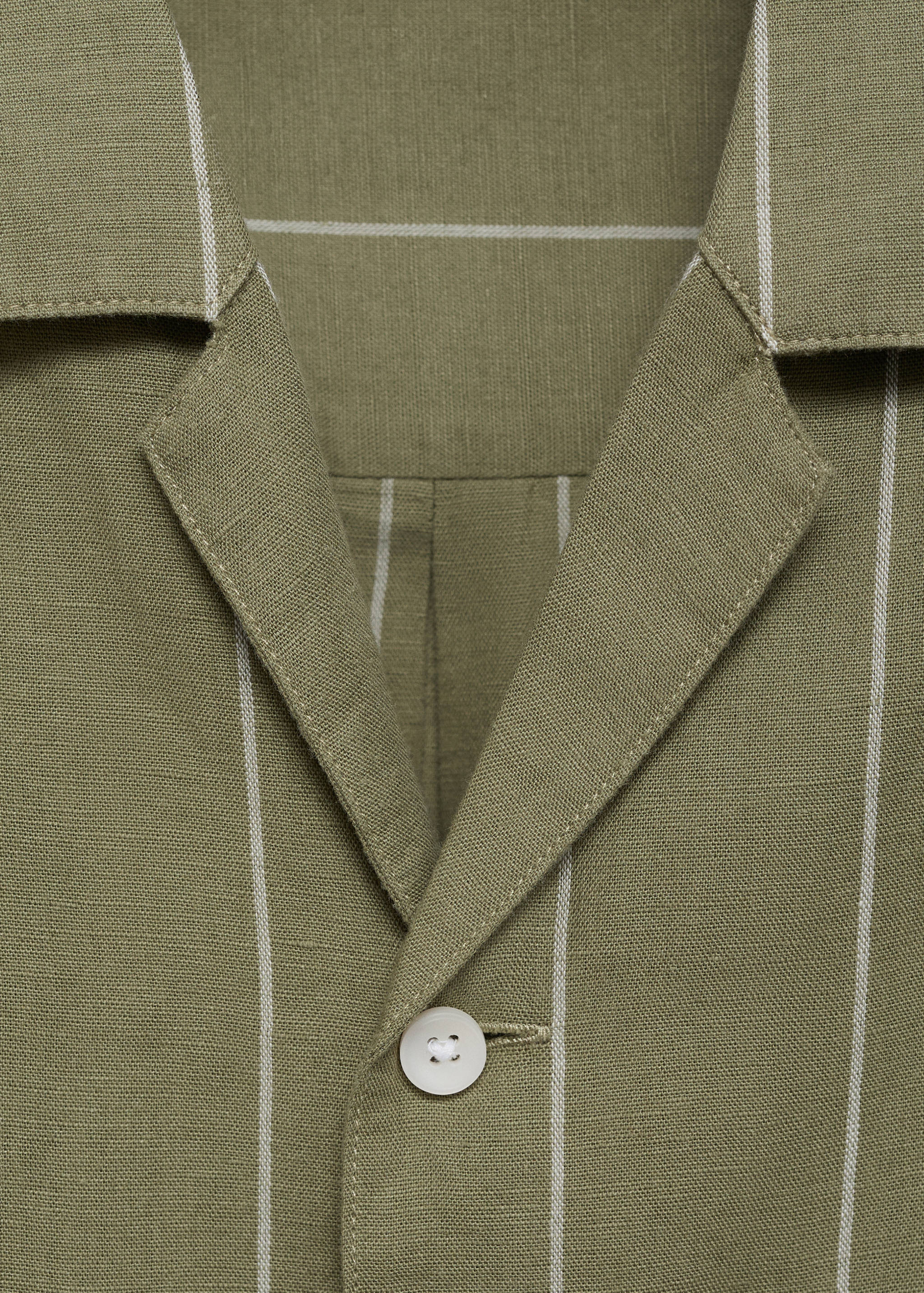 Linen bowling shirt with pinstripes - Details of the article 8