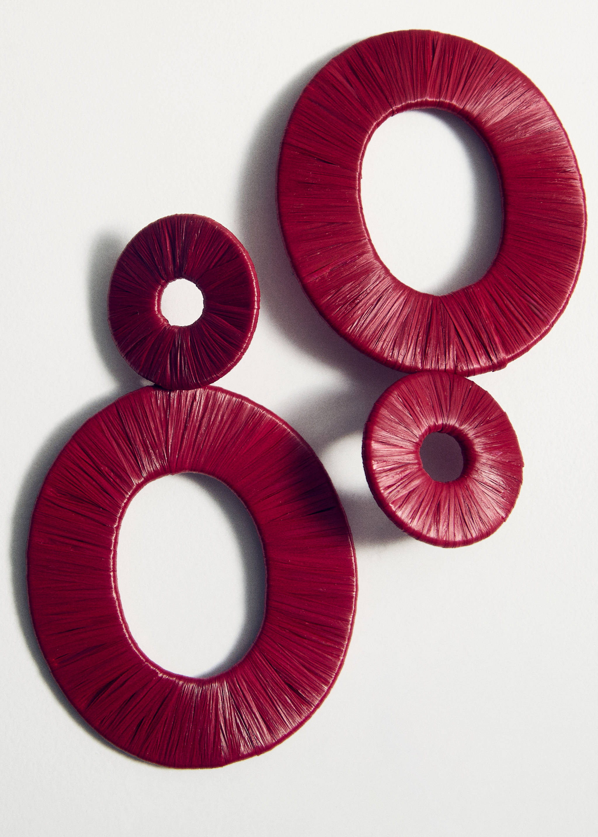 Natural fiber circular-design earrings - Details of the article 5