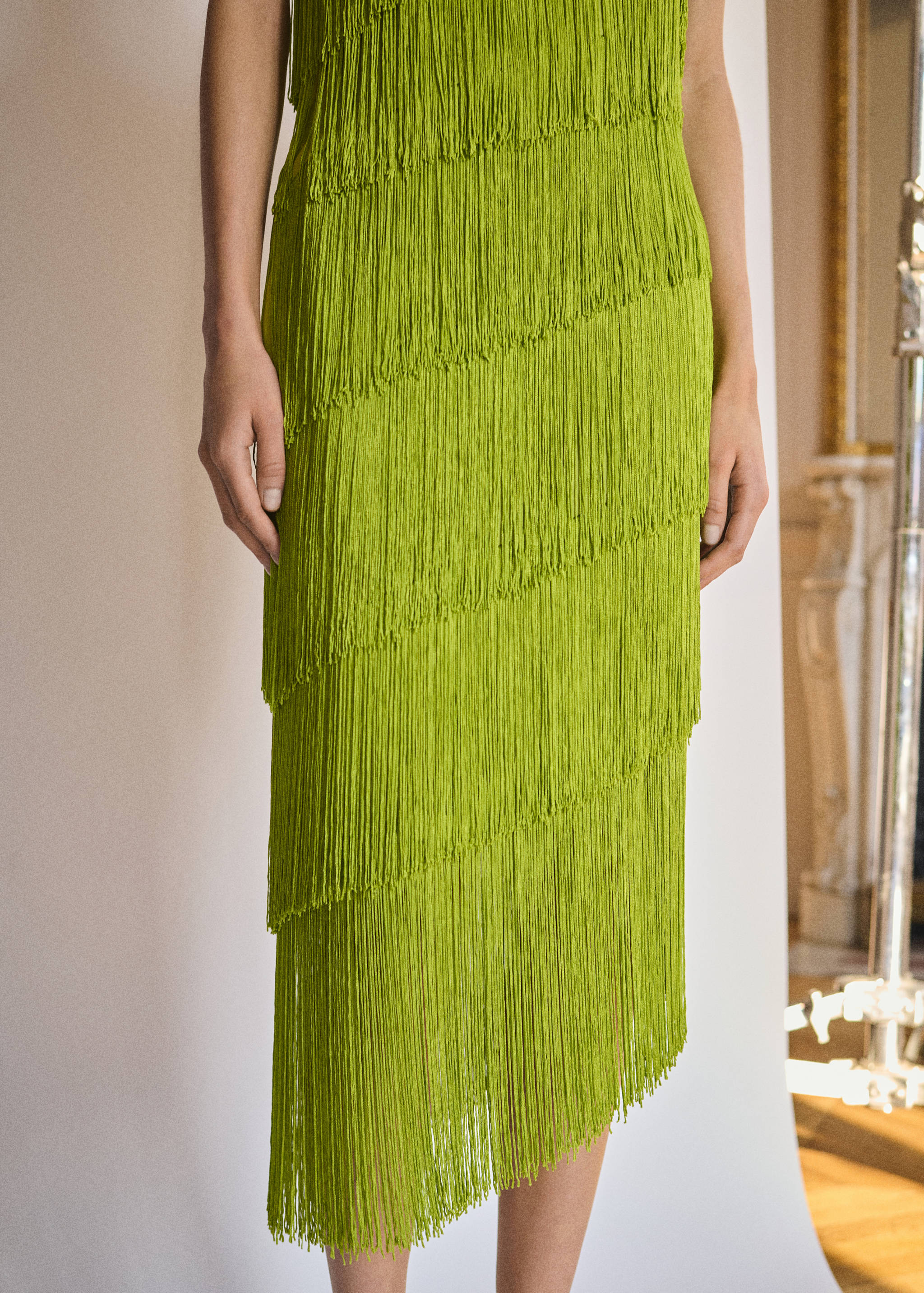 Vestido midi assimétrico com franjas - Pormenor do artigo 6