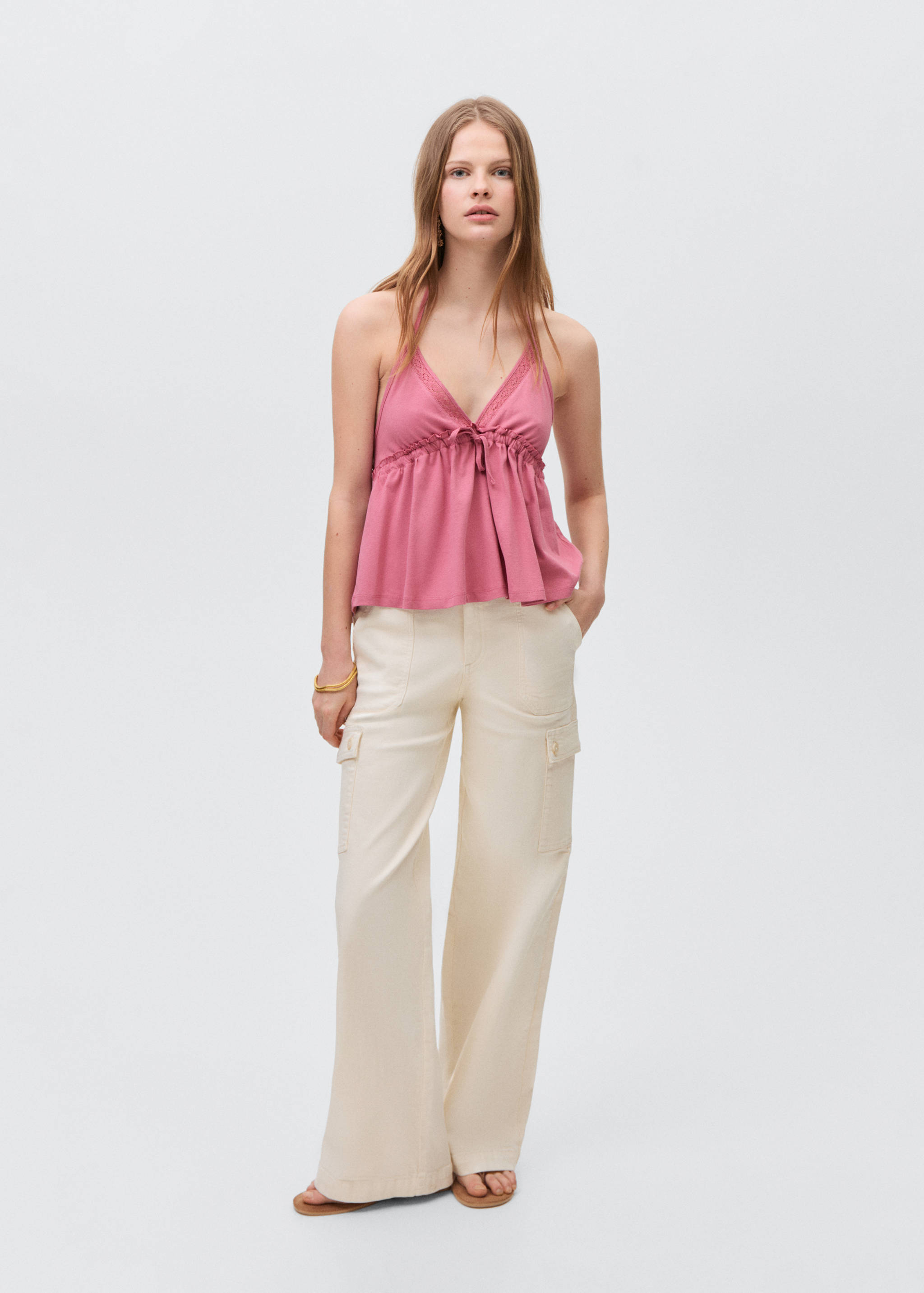 Ruffled top with bow - General plane