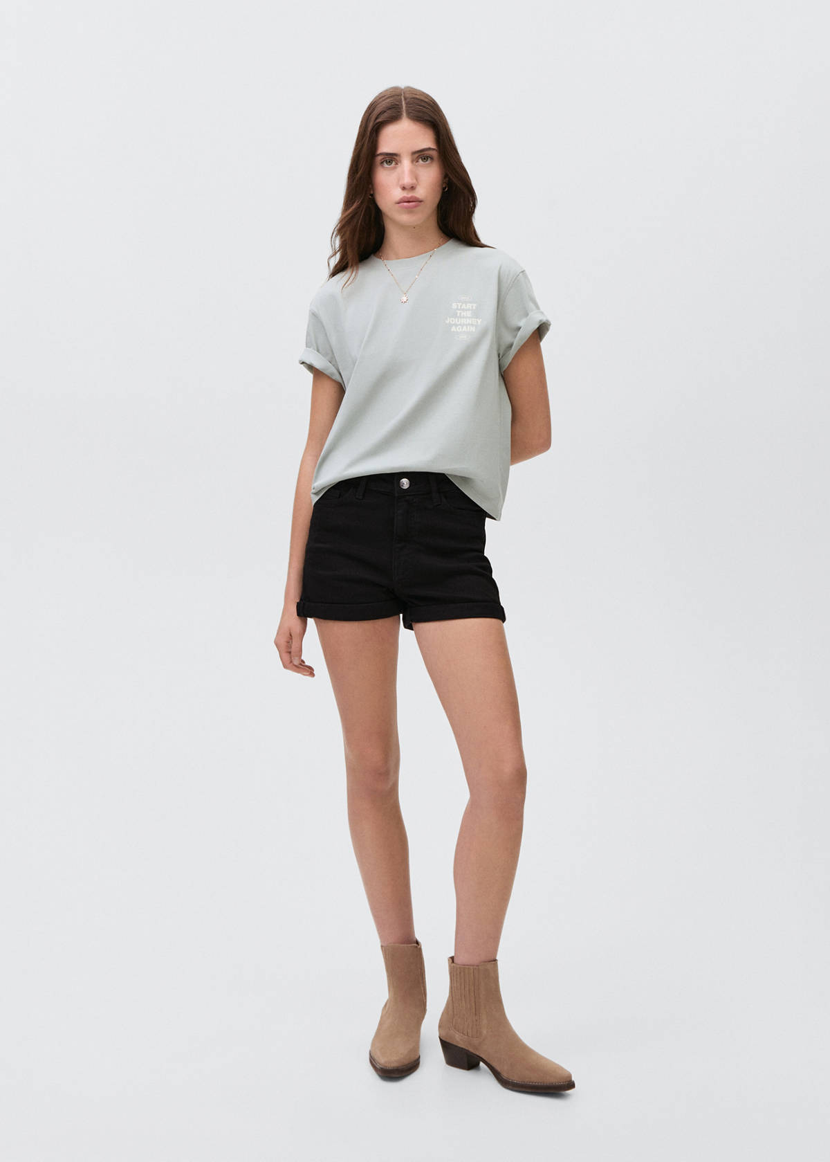 Straight-fit denim shorts — Black denim