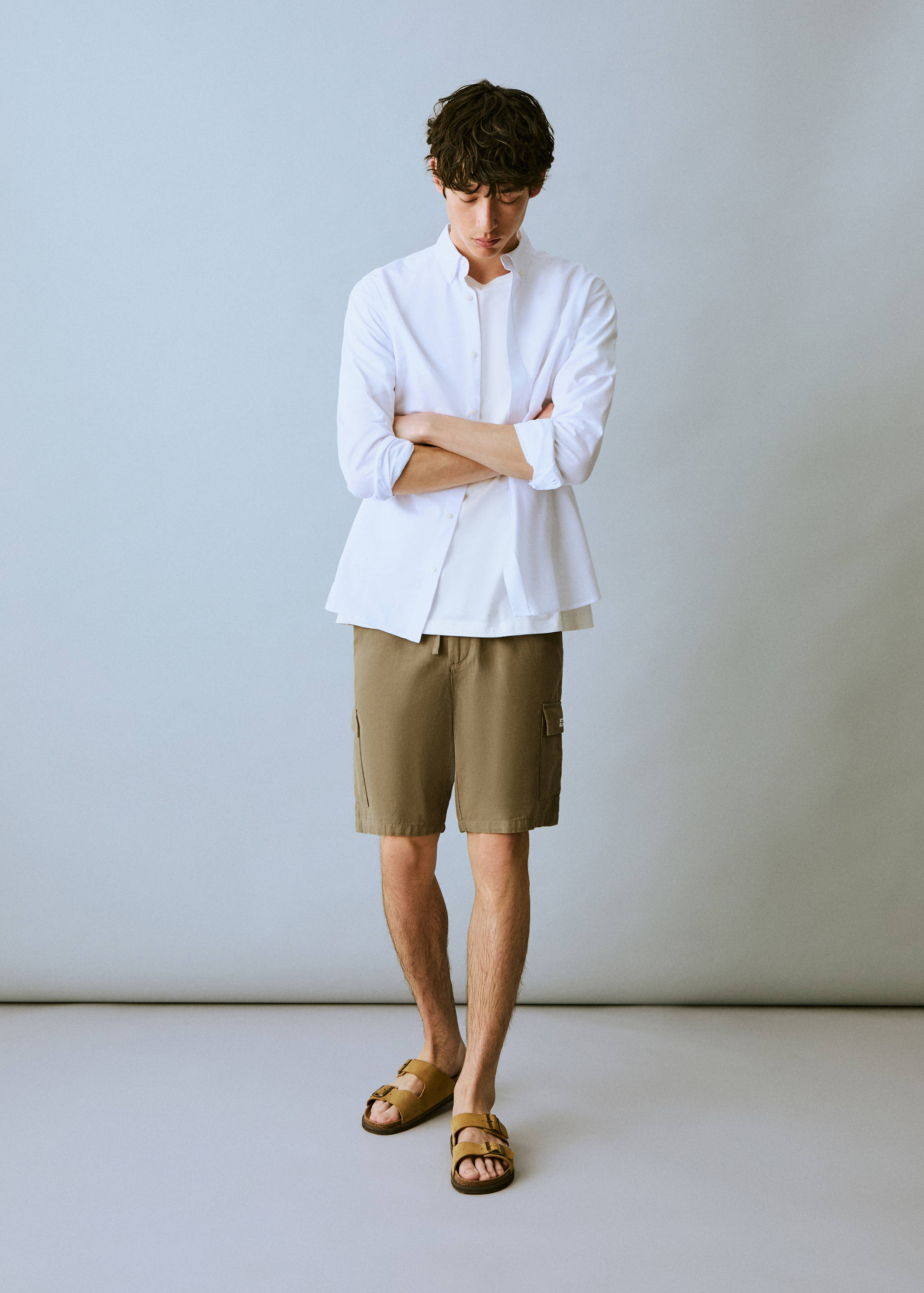 Bermude cargo din bumbac și in - Detaliu al articolului 2