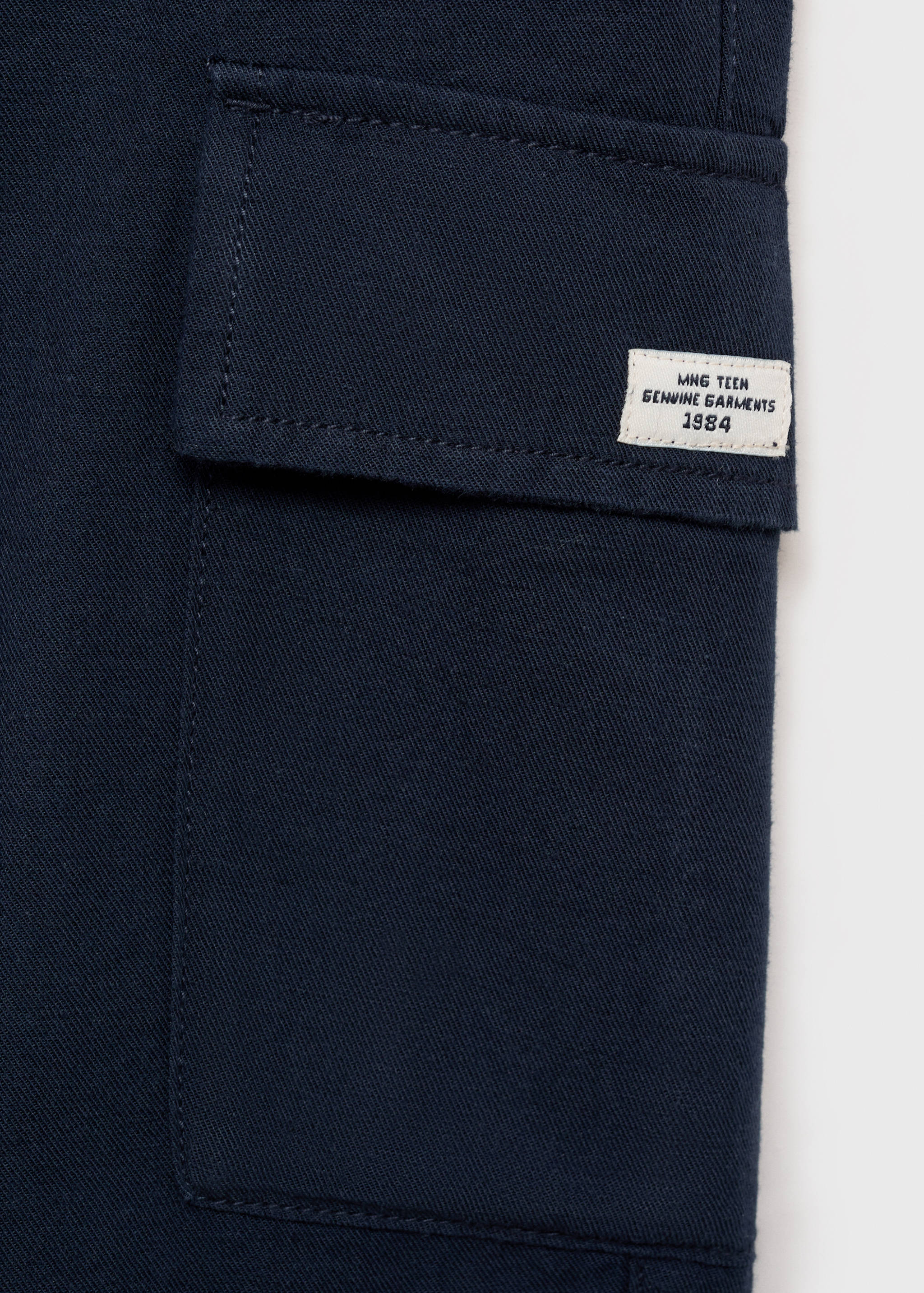 Cotton linen cargo shorts - Details of the article 0