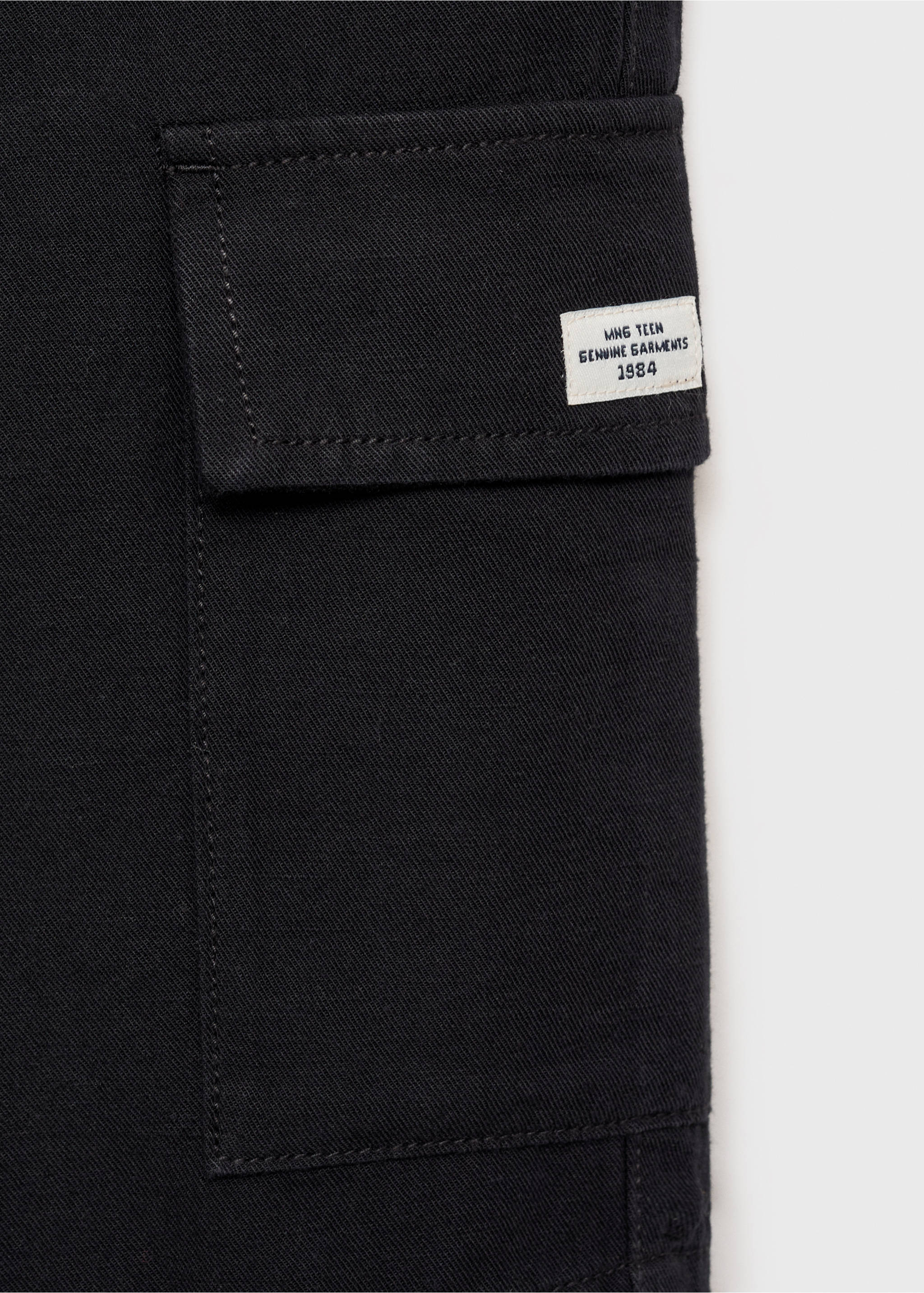 Cotton linen cargo shorts - Details of the article 0, Black. Ref: 87036356-00.